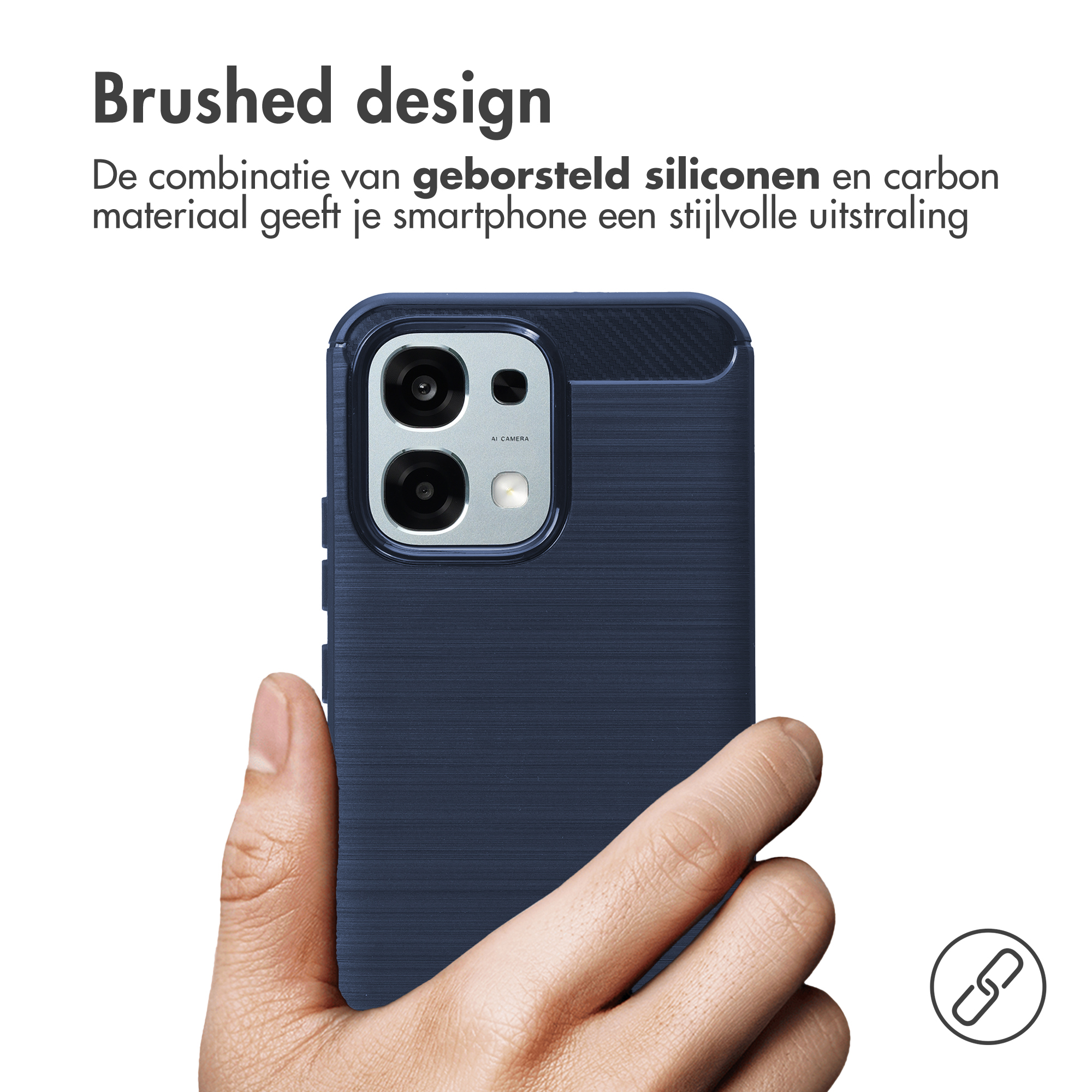 Donkerblauwe telefoonhoes met geborsteld design in handen.