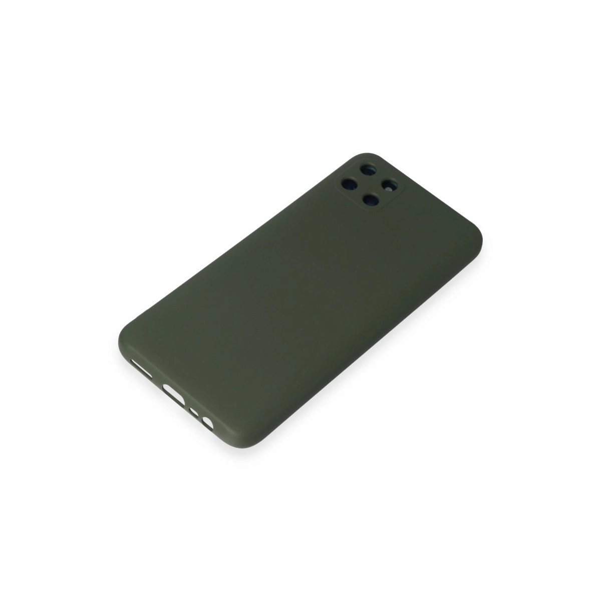 Dört kamera açıklığı ve kesikleri olan koyu yeşil telefon kılıfı.