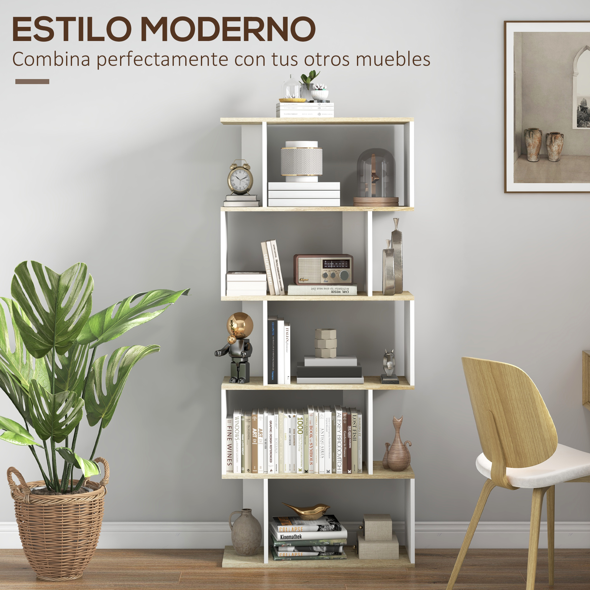 Una estantería con libros, decoraciones y una planta.