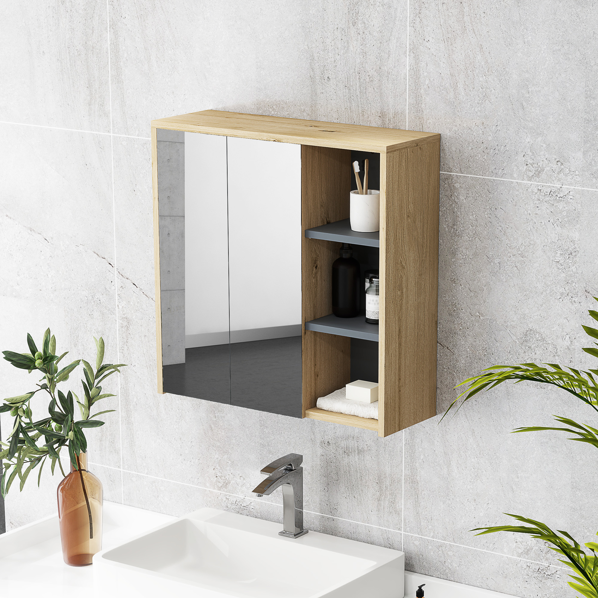 Un mueble de baño de madera con espejos y estantes abiertos sobre un lavabo.
