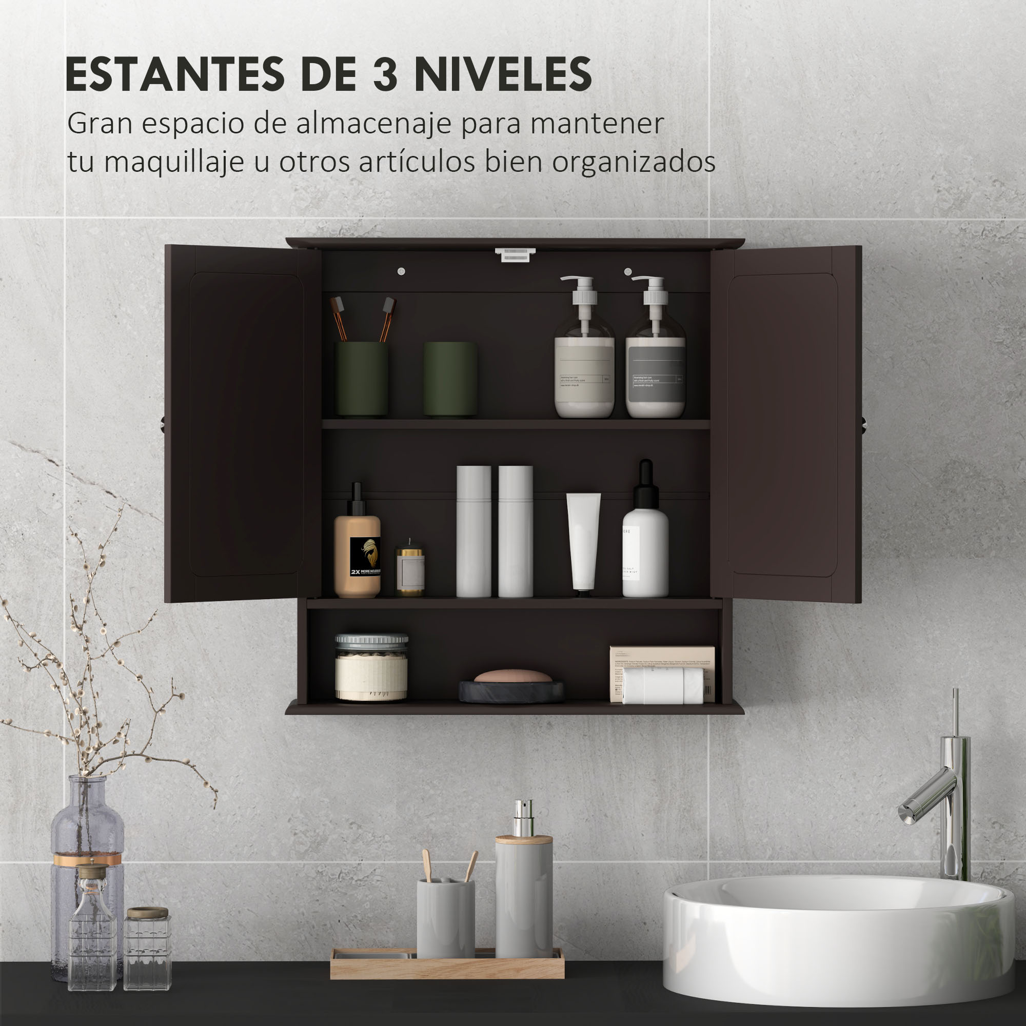 Un botiquín oscuro con puertas abiertas sobre un lavabo.