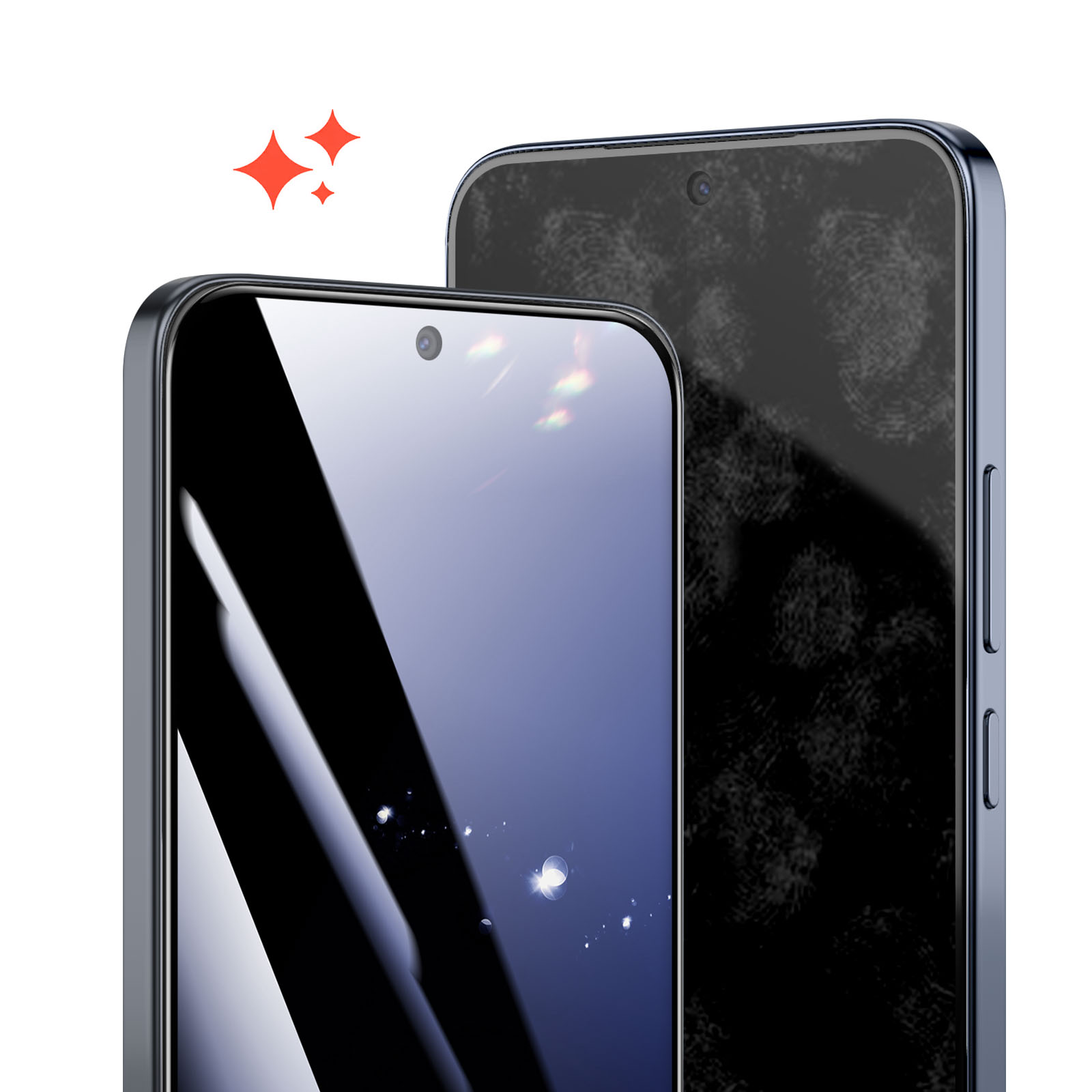Due smartphone uno accanto all'altro, uno pulito e lucido, l'altro con impronte.