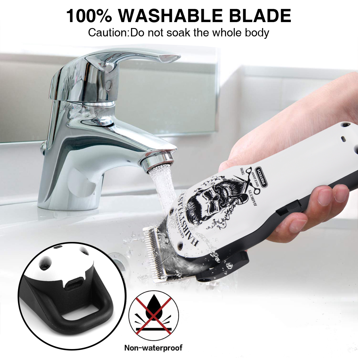 Ein silberner Wasserhahn spült eine weiße Haarschneidemaschine mit Totenkopfdesign unter fließendem Wasser.