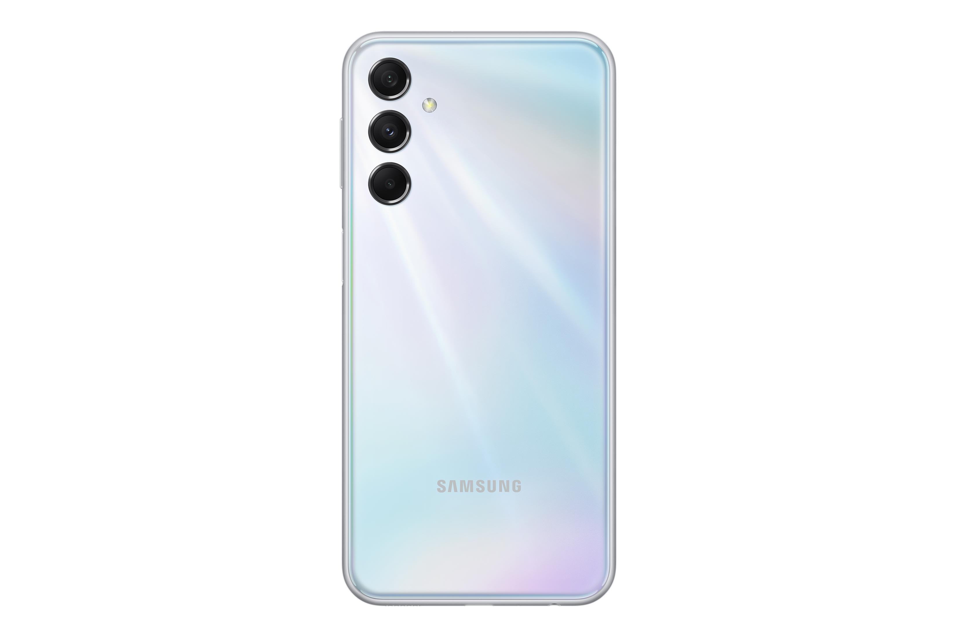 Üç kameralı beyaz akıllı telefonun arkası ve Samsung logosu.