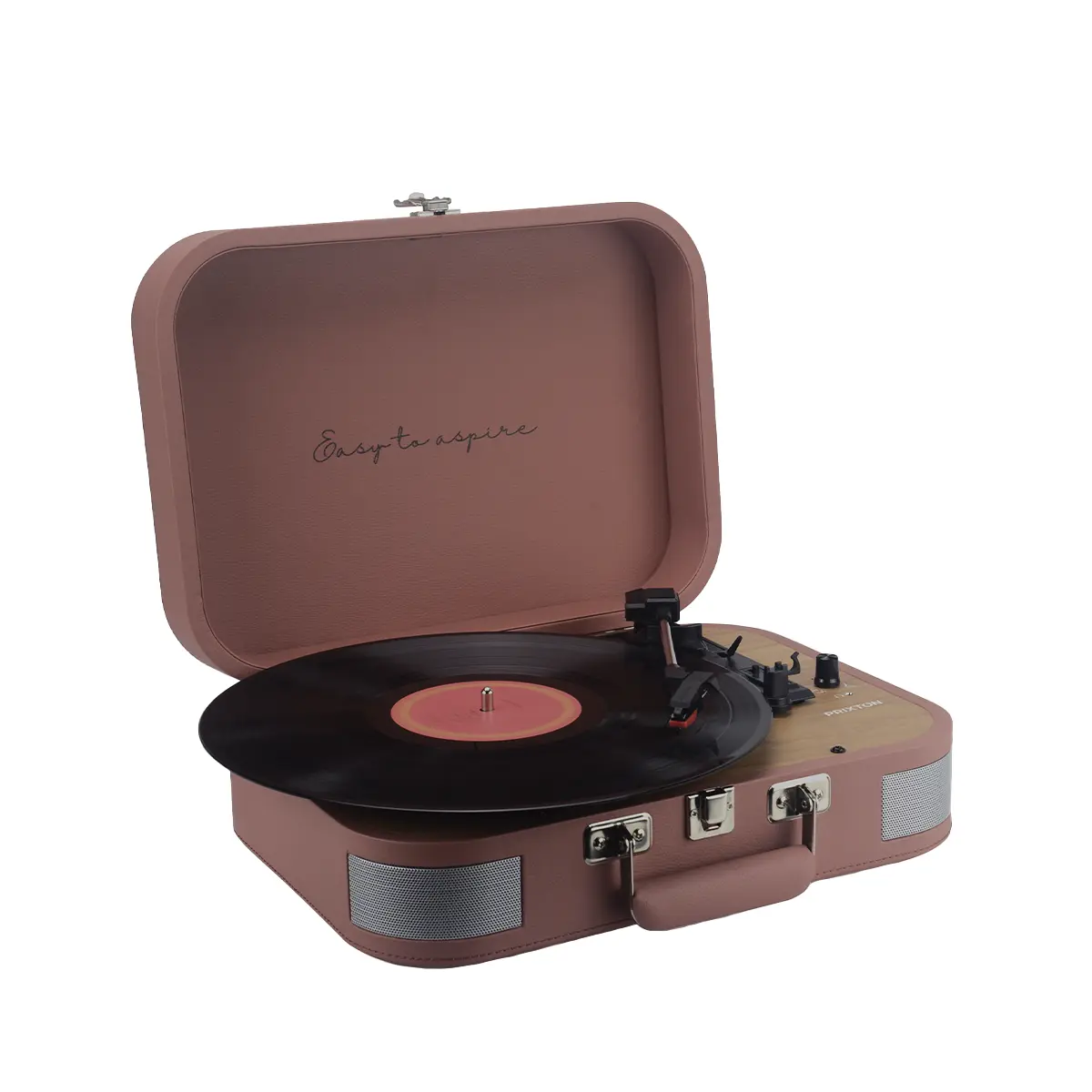 Różowy gramofon w stylu walizki z otwartą pokrywą, ukazujący czarną płytę winylową, na białym tle.