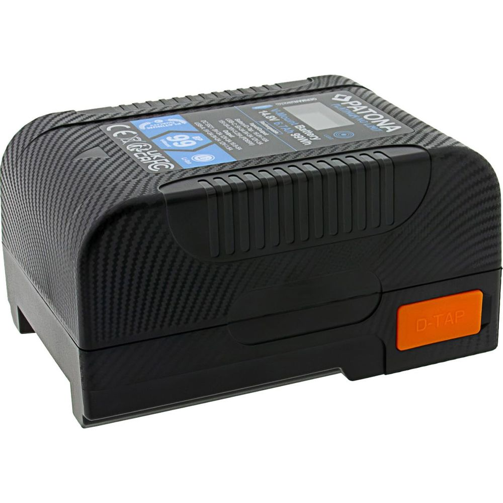Batteria V-Mount nera con porta D-TAP arancione ed etichette.