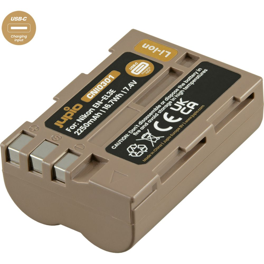 Una batteria Jupio marrone per fotocamere Nikon con ingresso di ricarica USB-C.