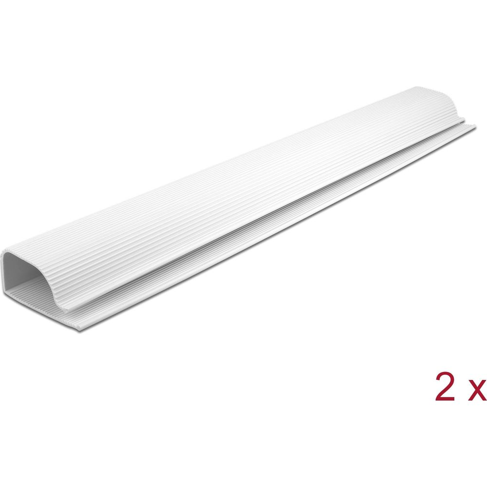 Un profilo di canalina per cavi bianco e scanalato con testo 2x.