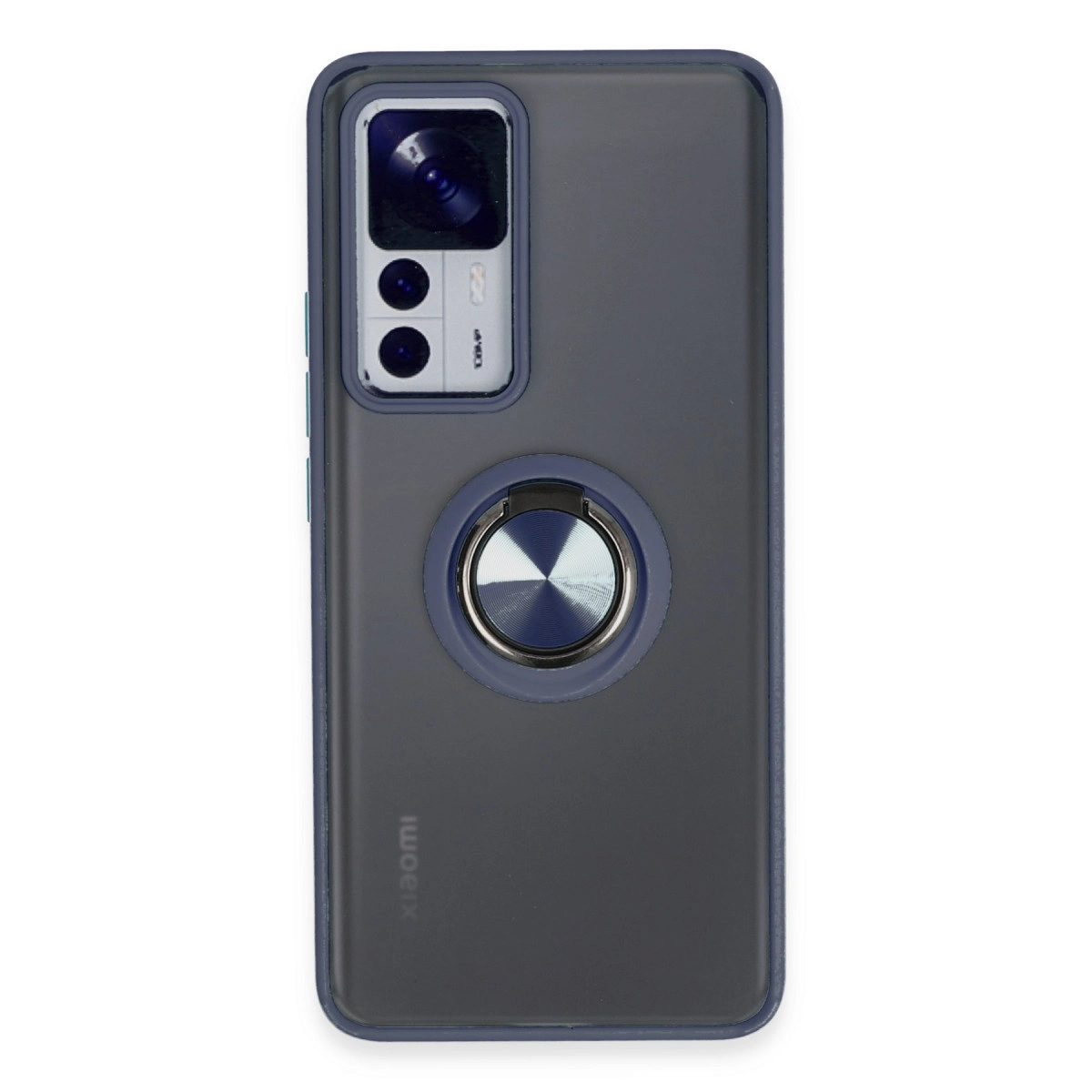 Halka tutuculu ve kamera modüllü koyu gri telefon kılıfı.