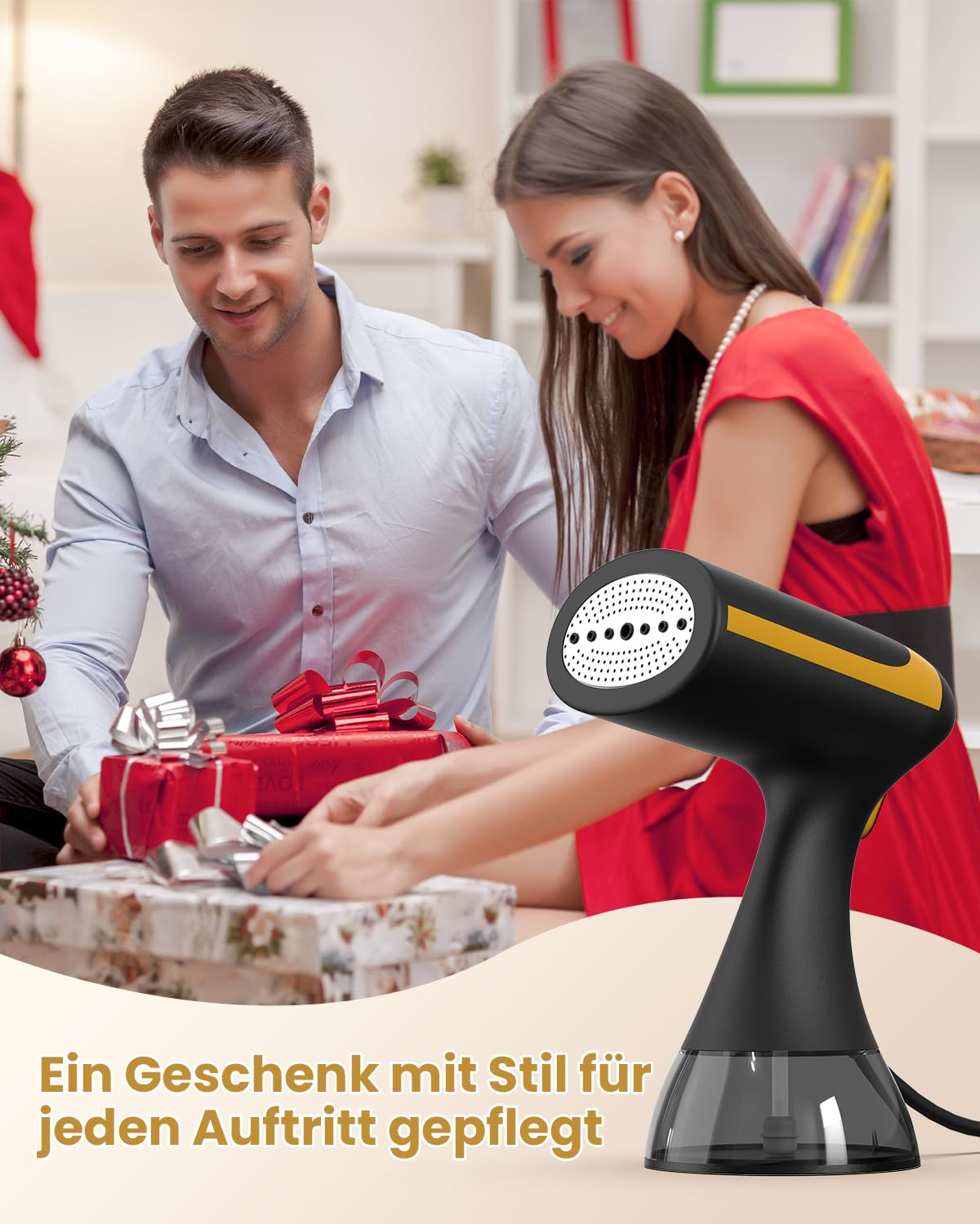 Mann und Frau packen Geschenke aus; ein Handdampfer liegt im Vordergrund.