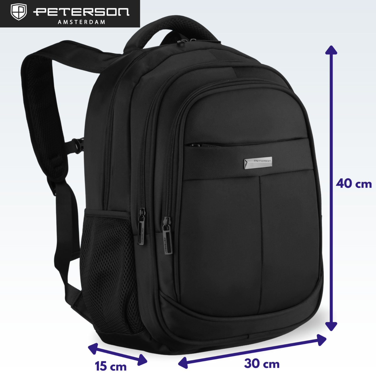 Czarny plecak Peterson, wymiary 40x30x15 cm.