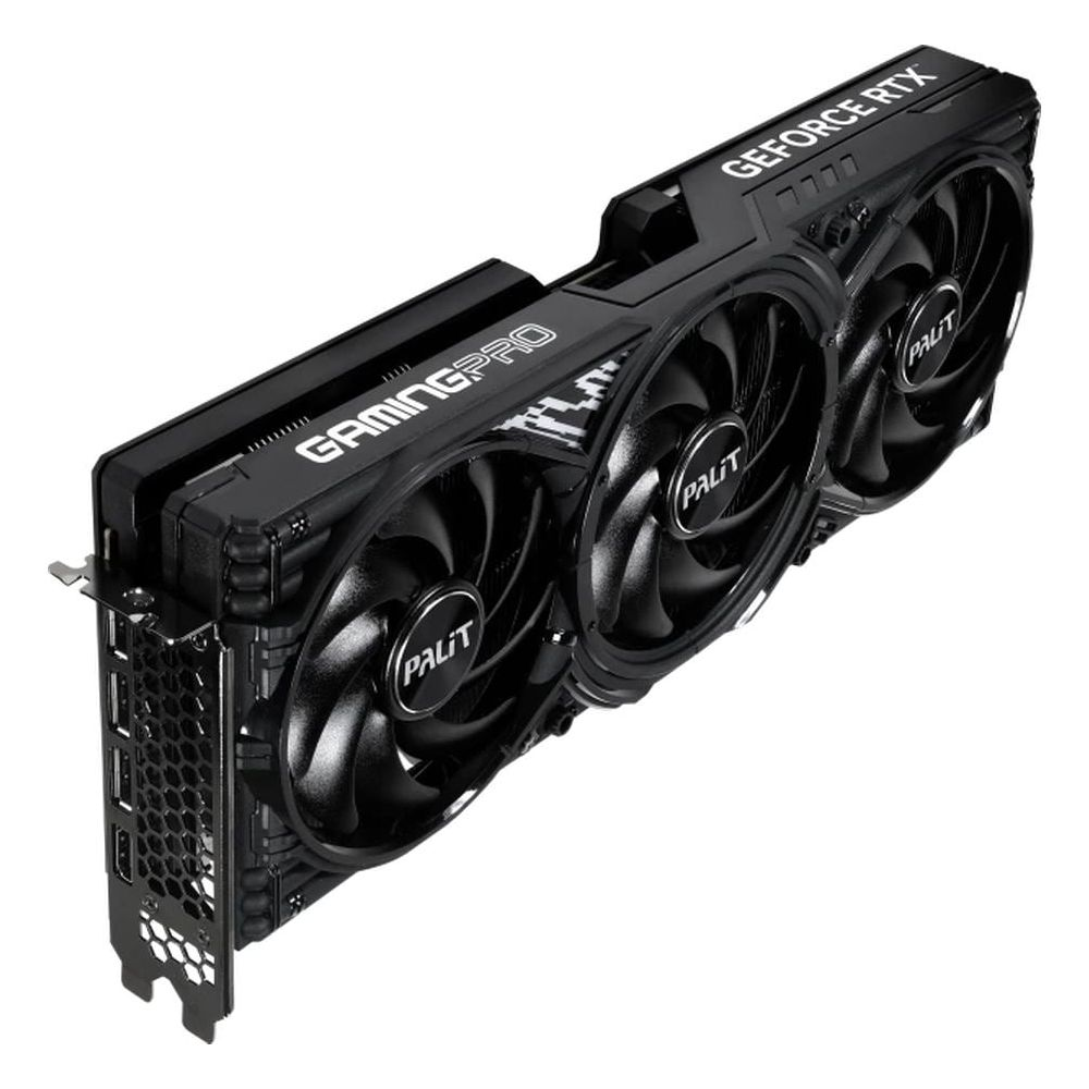 Una tarjeta gráfica gaming negra con tres ventiladores y logo Palit.