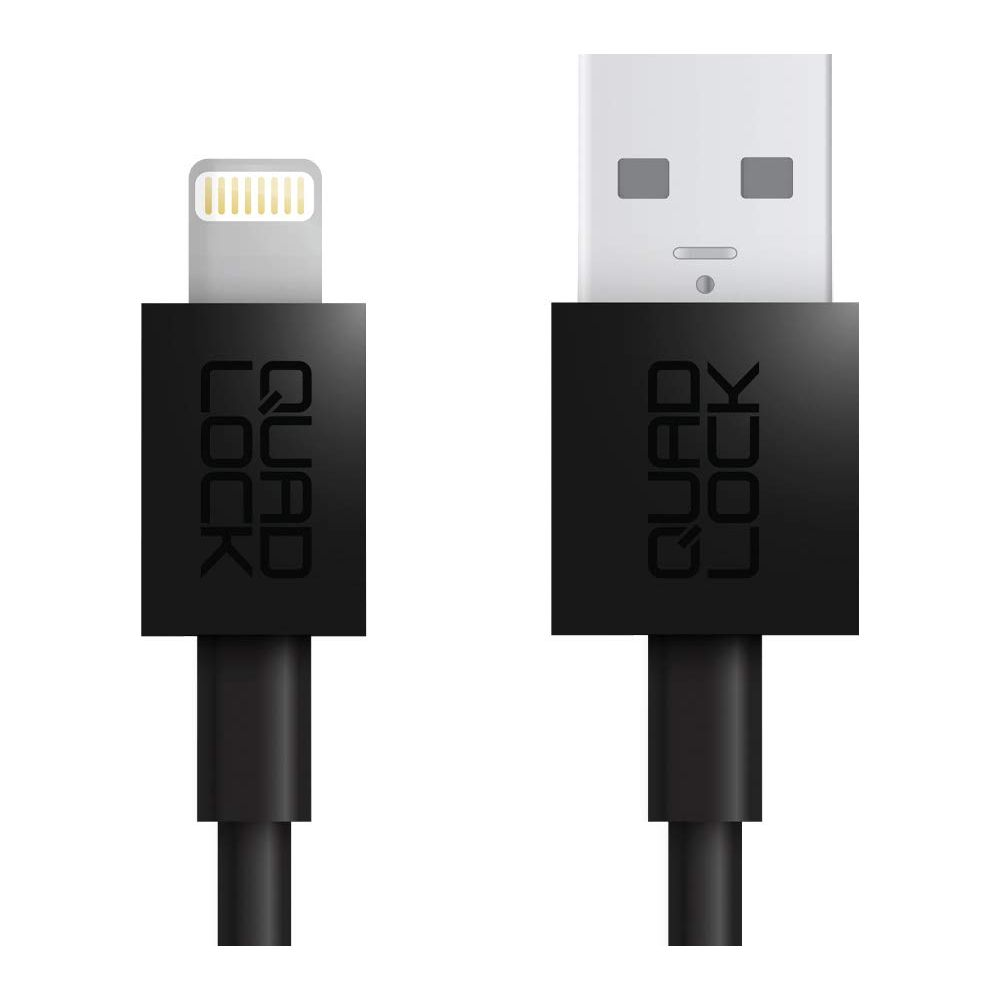 Ein schwarzes Ladekabel mit Lightning- und USB-Anschluss. Die Aufschrift lautet Quad Lock.