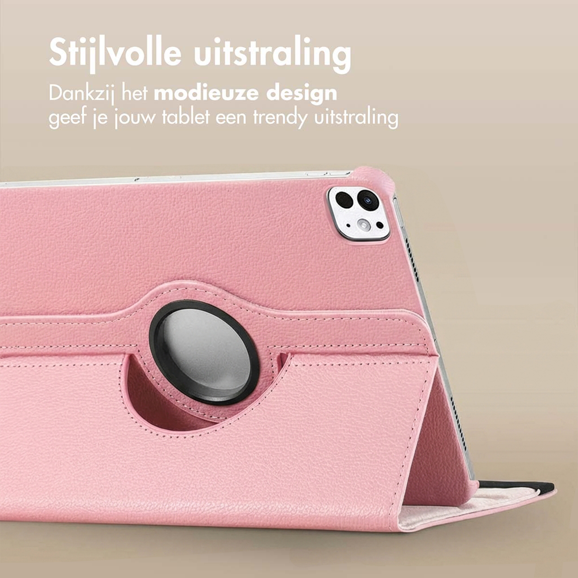 Een roze tablethoes met standaard en cameracover.