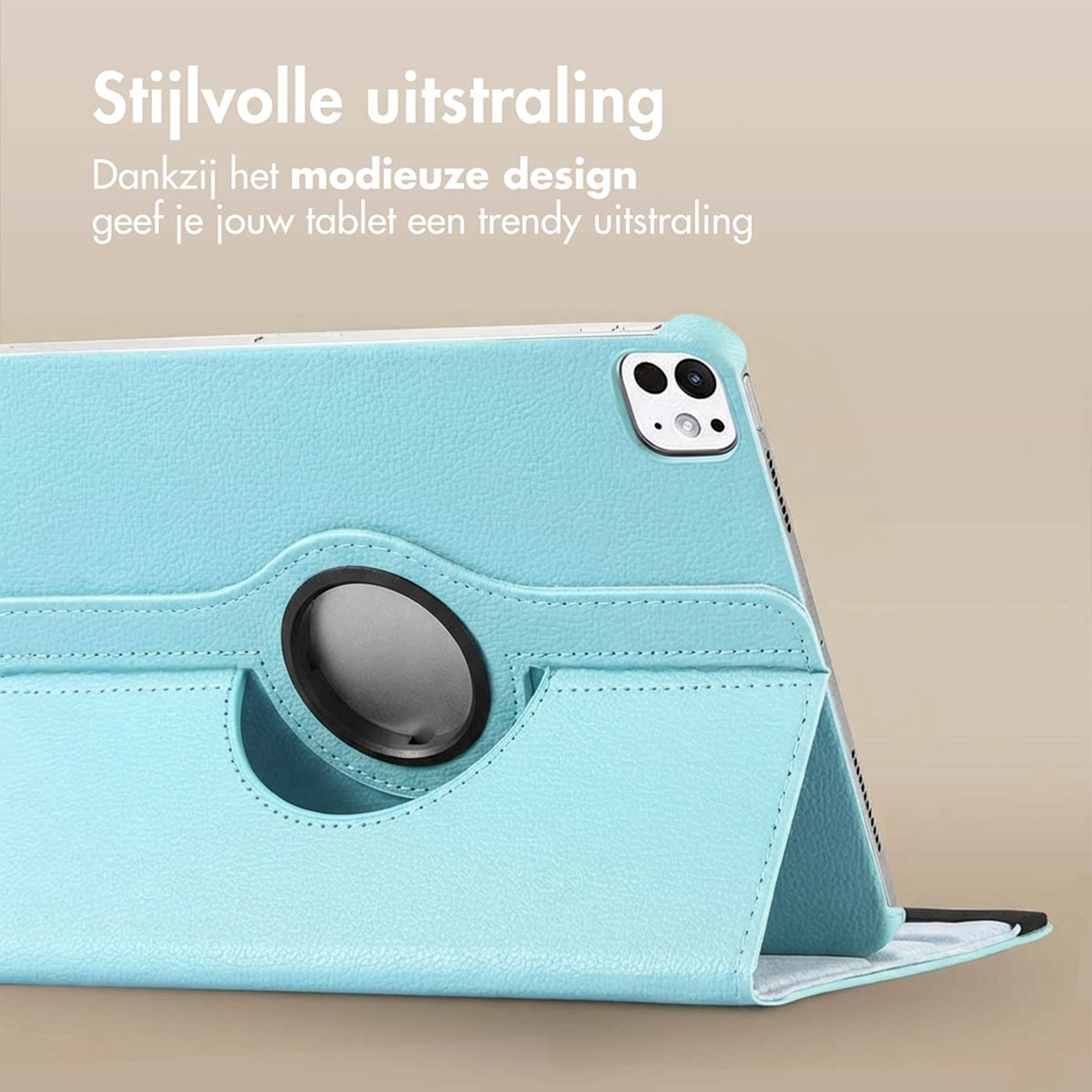 Een lichtblauwe tablethoes met ronde uitsparing en cameragatappassing.