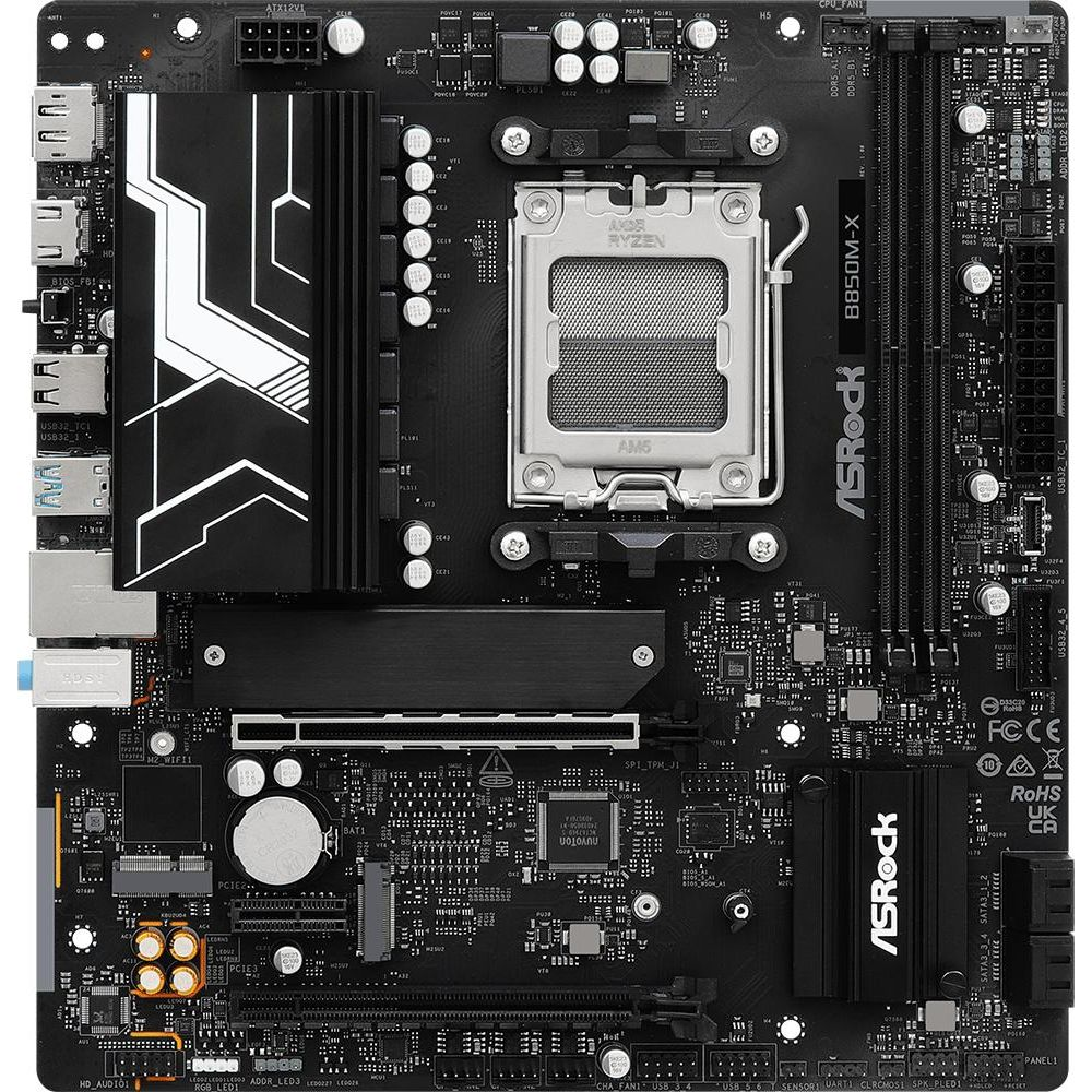Płyta główna ASRock B850M-X AM5 z gniazdem CPU, slotami RAM i złączami.