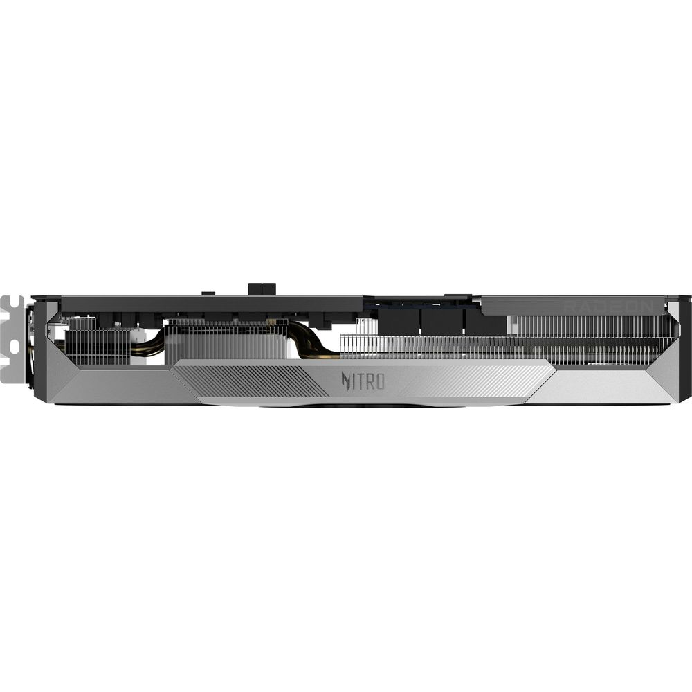 Srebrna karta graficzna do gier z wentylatorami i logo Nitro.