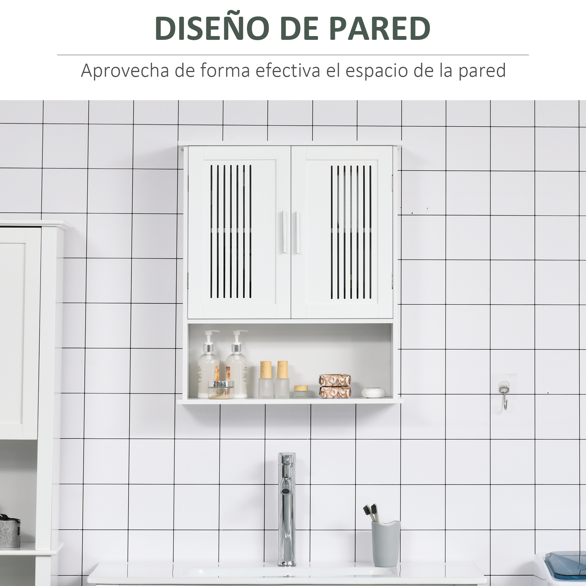 Un armario de pared blanco con dos puertas sobre un estante con jabones y botellas.