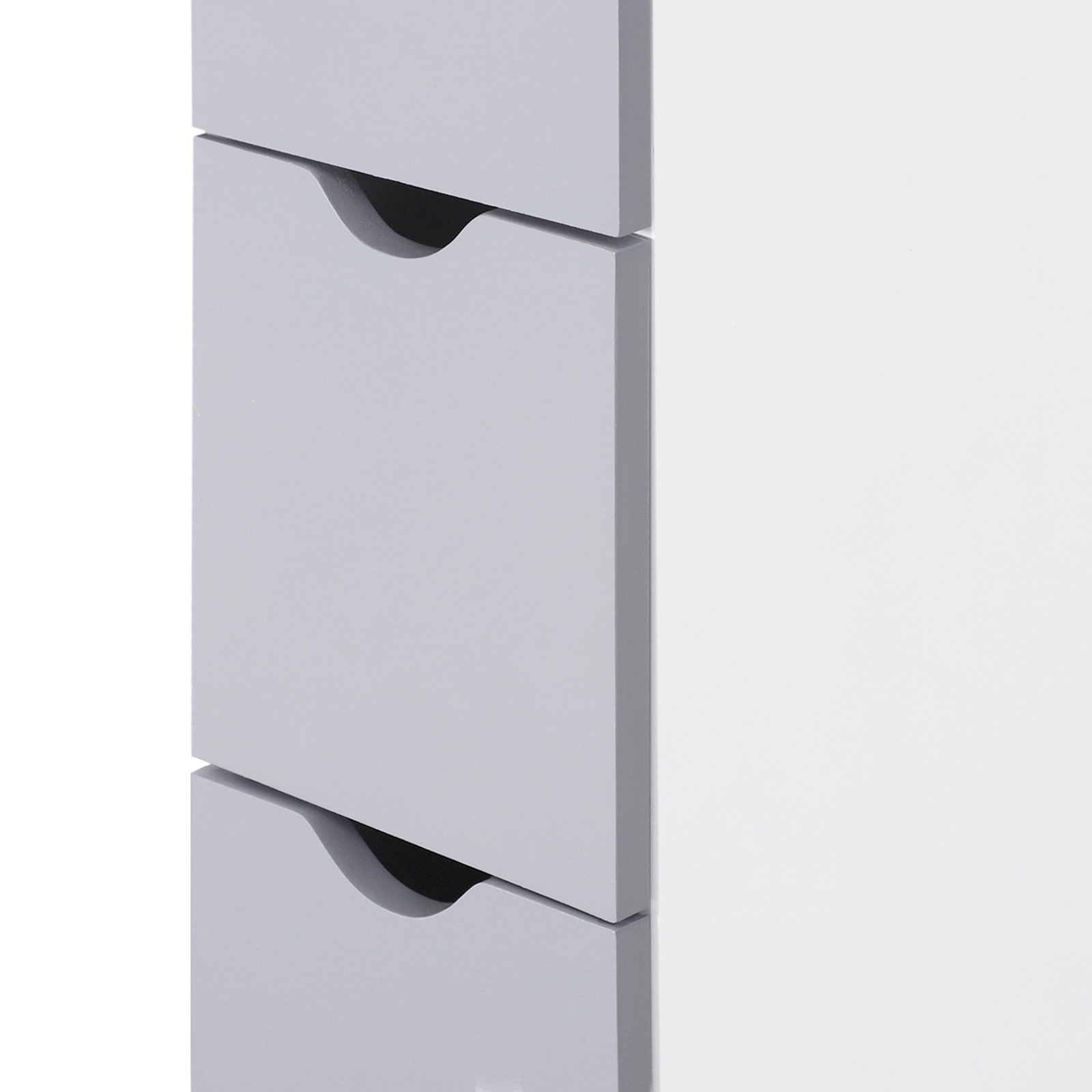 Mueble de cajones gris con tiradores integrados.