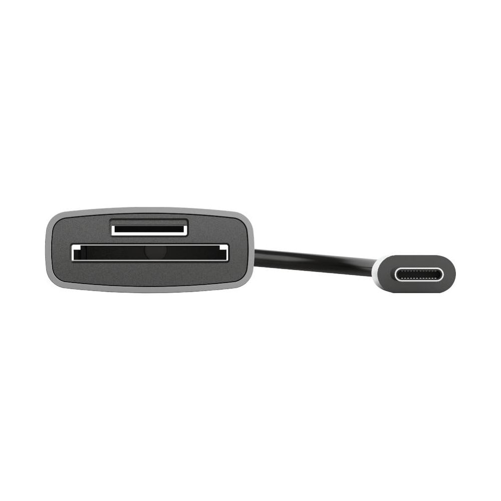 Un concentrador USB-C gris con dos ranuras y un conector USB-C.