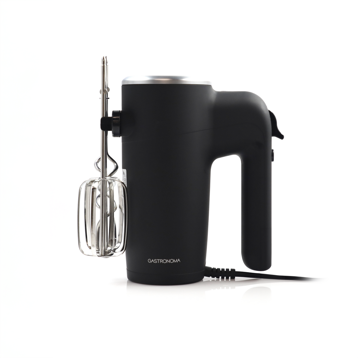 Czarny mikser ręczny z srebrnymi akcentami i jedną trzepaczką.