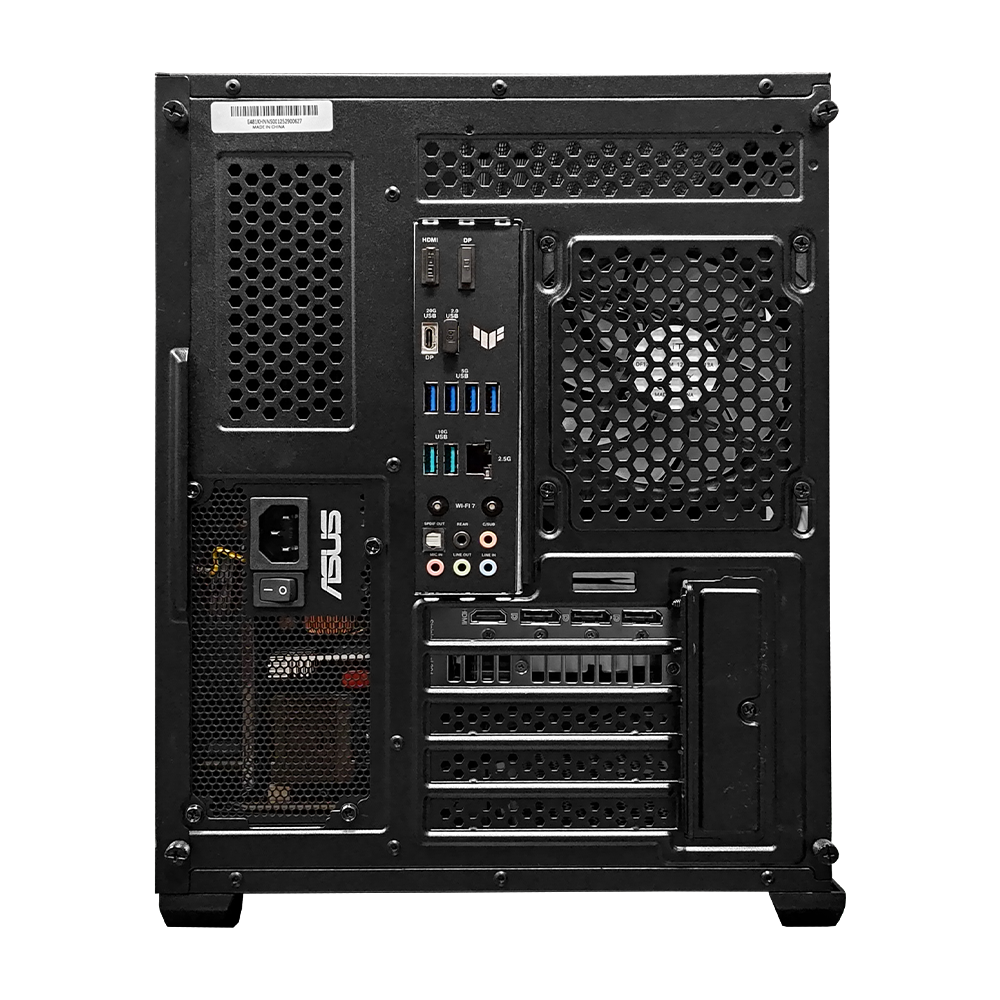 Panel trasero de una torre de computadora negra con puertos, ventilaciones y logo ASUS.