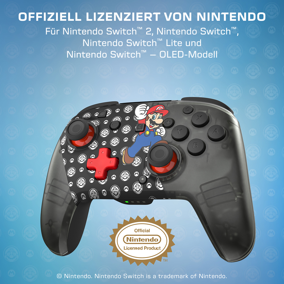 Ein transparenter schwarzer Nintendo Switch Controller mit Mario-Motiv.