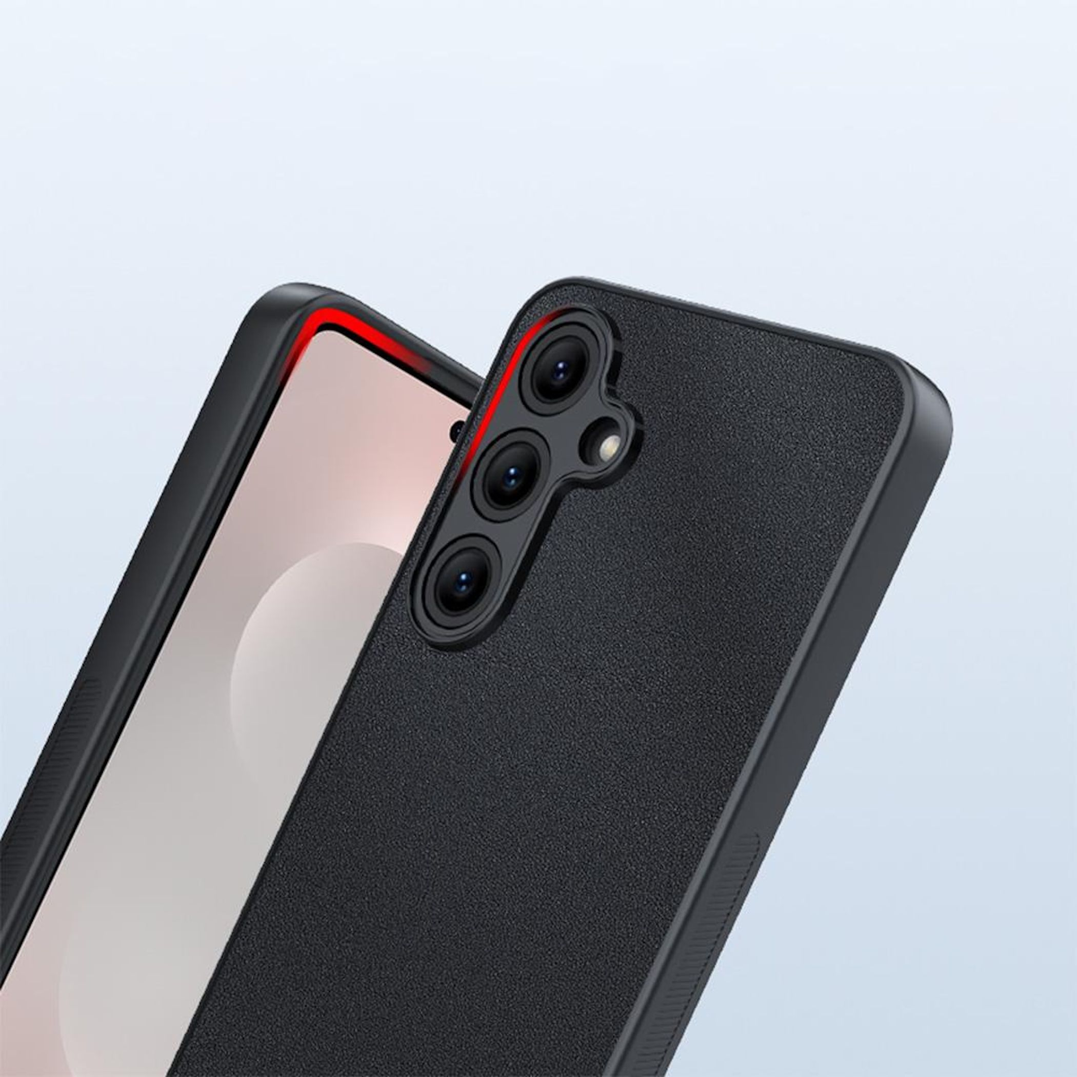 Un smartphone negro con tres cámaras y un borde rojo. Vista de cerca.