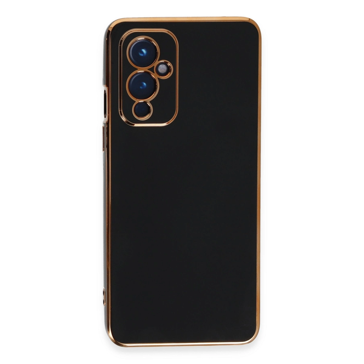 Altın kenarlı ve üç kamera lensli siyah telefon kılıfı.