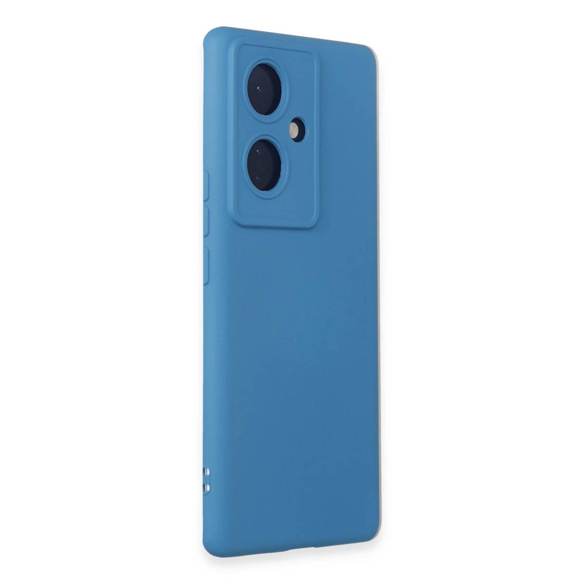 Arkada dikdörtgen kamera lens kesiği olan mavi telefon kılıfı.