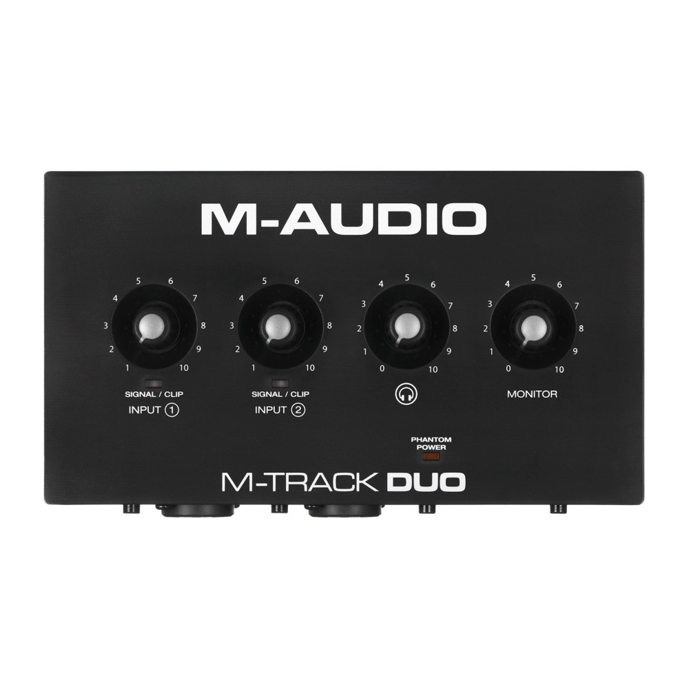 Schwarzes M-Audio M-Track Duo Interface mit drei Reglern, Beschriftungen und Anschlüssen.