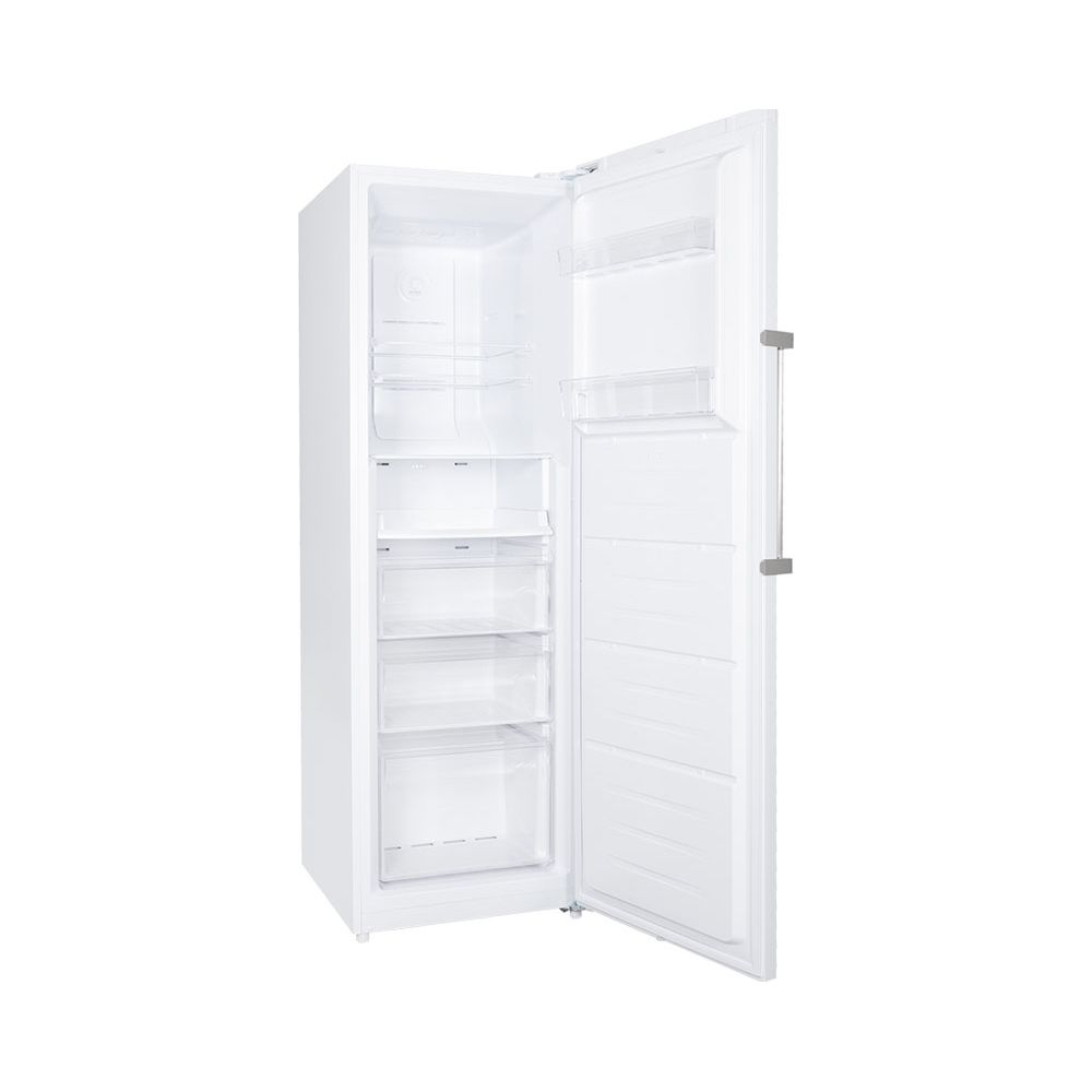 Un frigorifero bianco con porta aperta, mostra ripiani e cassetti interni.
