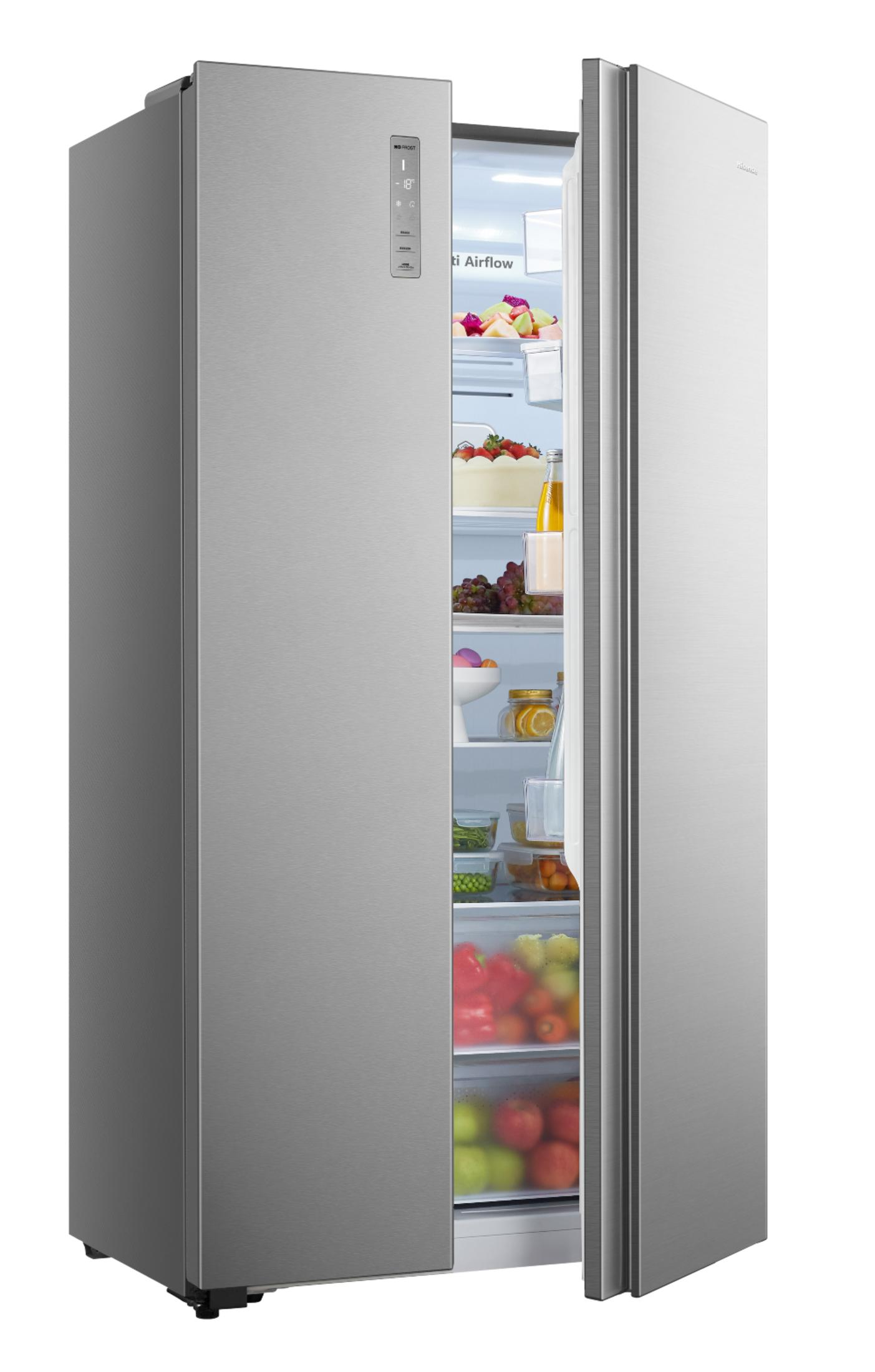Ein silberner Kühlschrank mit offener Tür, gefüllt mit Obst und Gemüse.