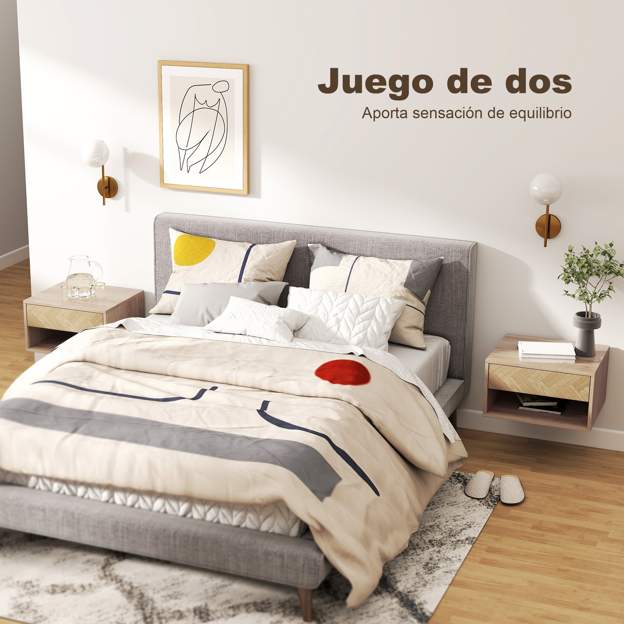 Un dormitorio con cama, dos mesitas de noche y apliques de pared.