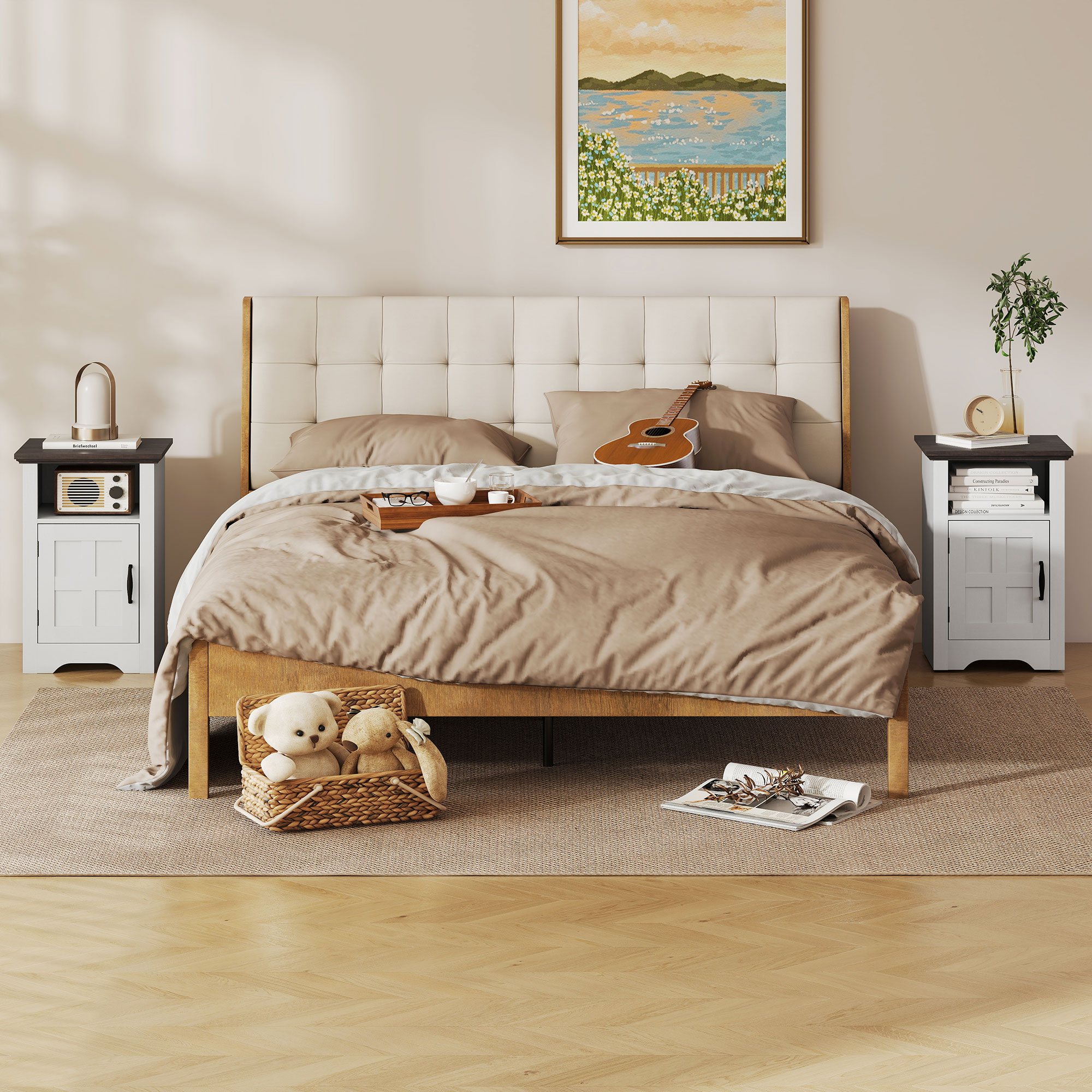Una habitación con cama, mesitas, alfombra y cuadro sobre la cama.