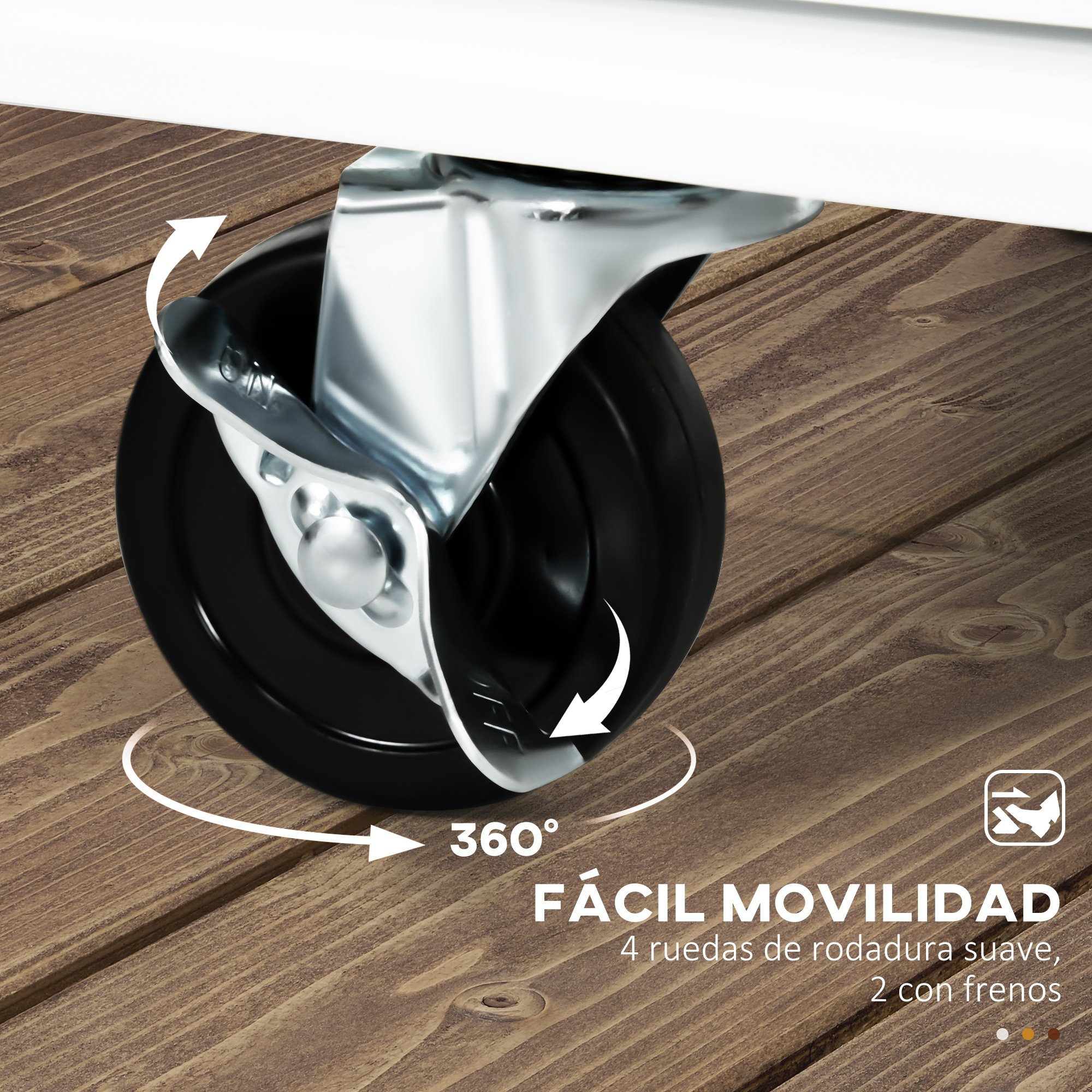 Rueda negra con marco plateado sobre suelo de madera, giro de 360°.