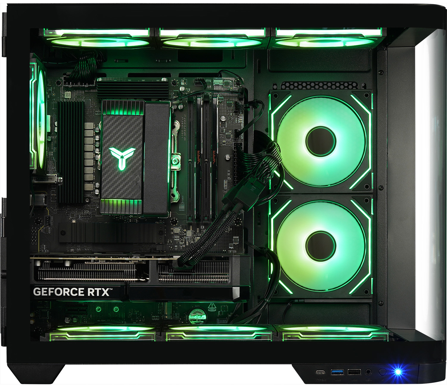 Een open pc-behuizing met groene LED-verlichting en zichtbare componenten.