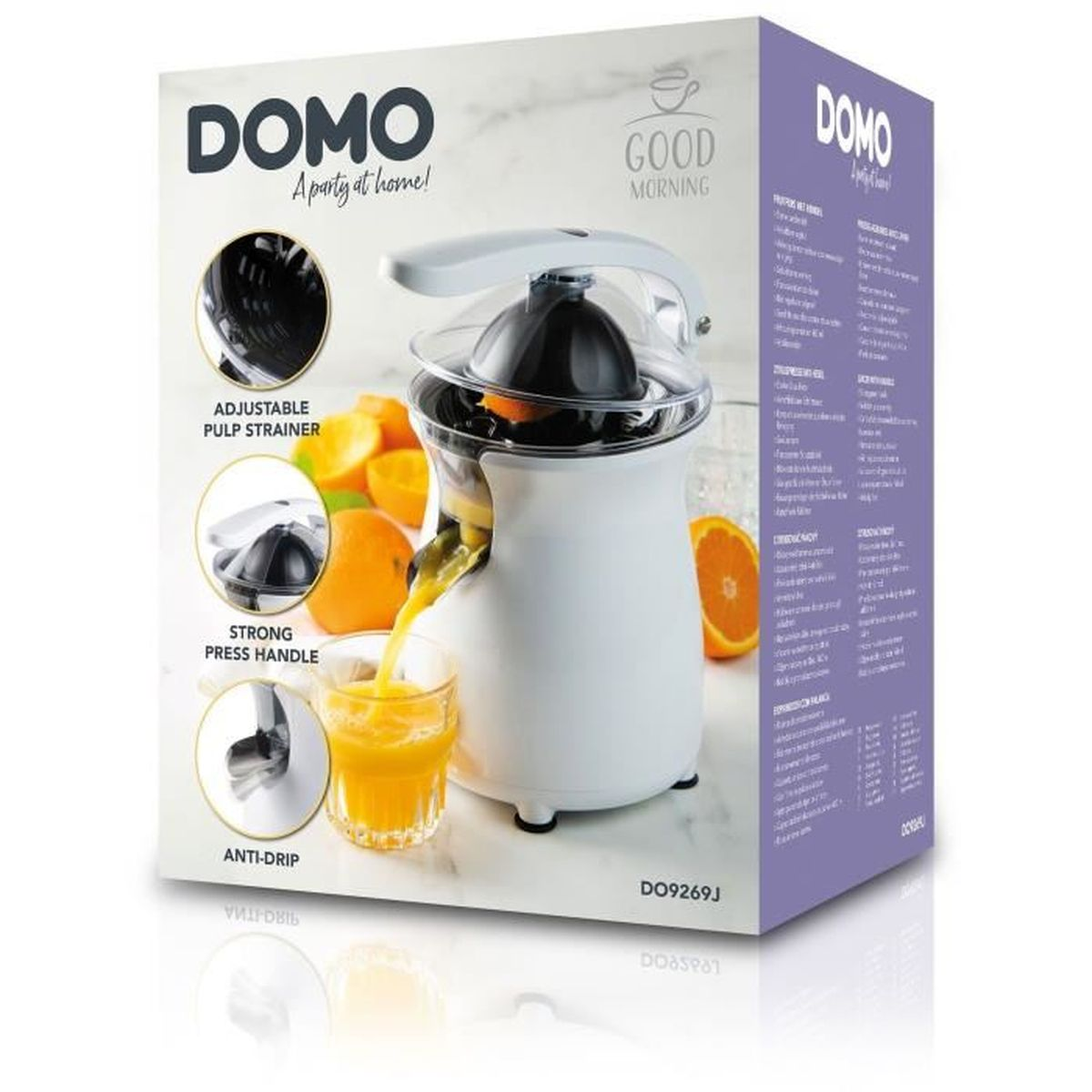 Un spremiagrumi DOMO bianco con arance e succo fresco.