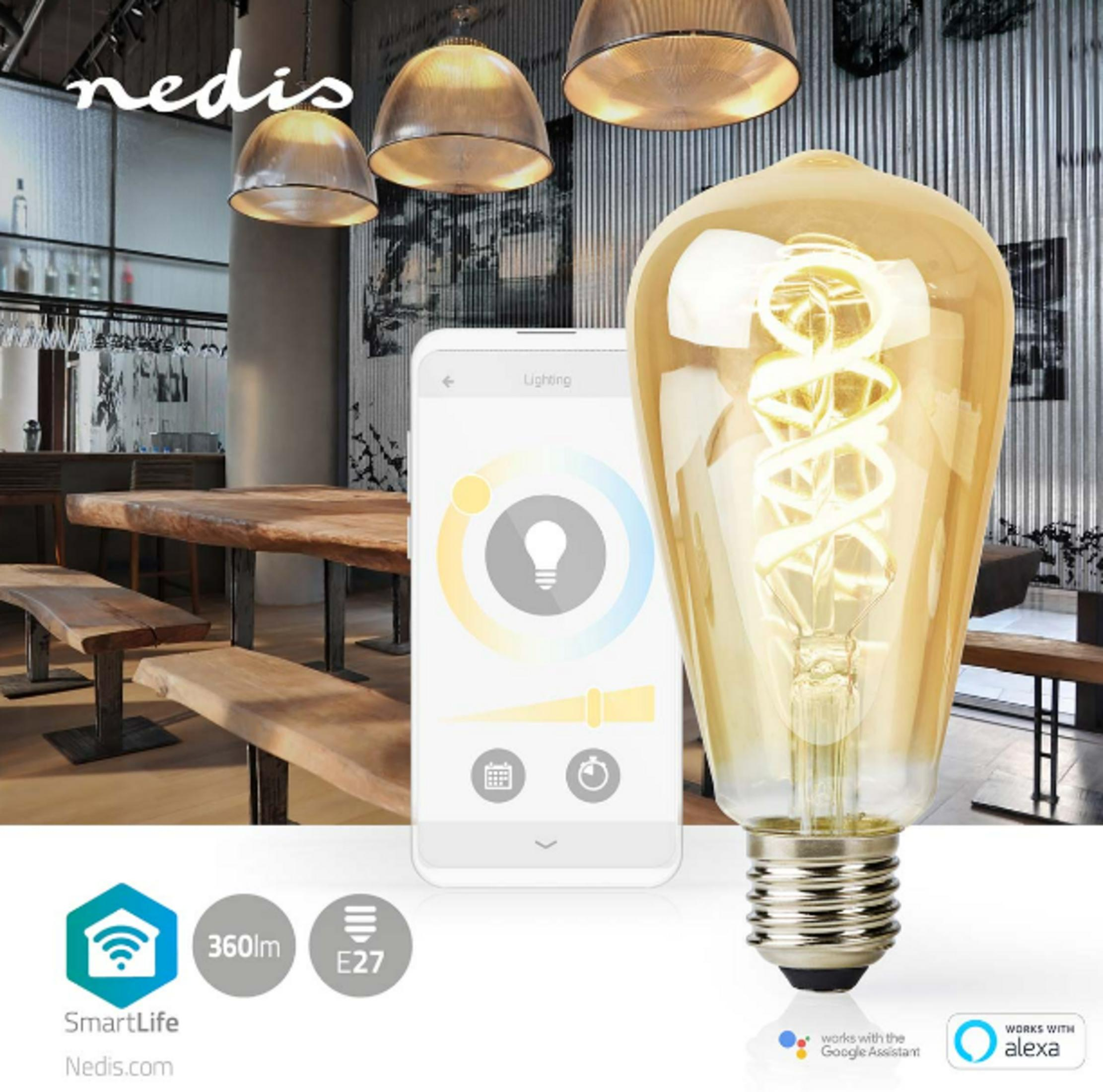 Una lampadina smart accanto a uno smartphone con app di controllo illuminazione.