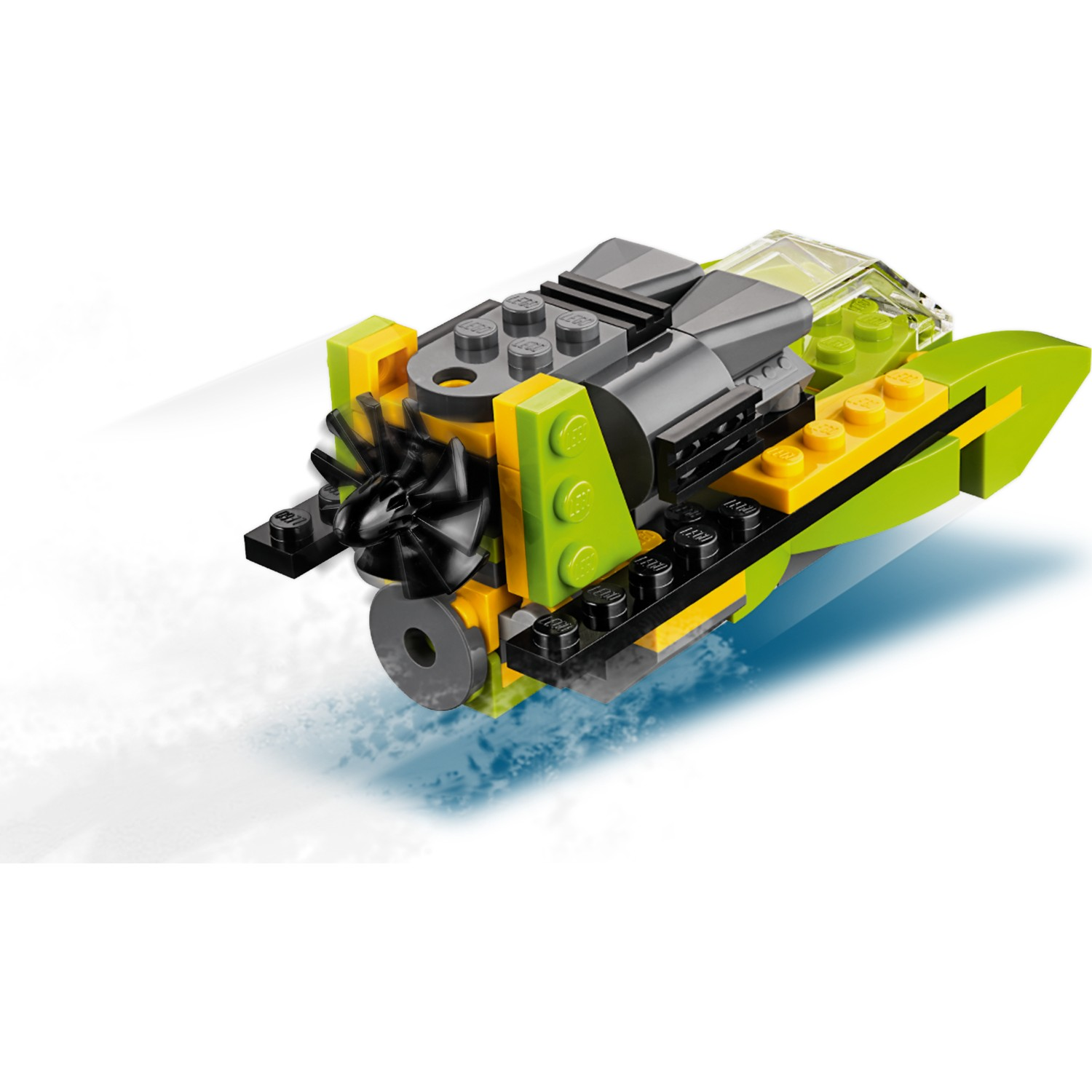 Zielona i żółta łódź Lego ze śmigłem pędzi po niebieskiej wodzie.