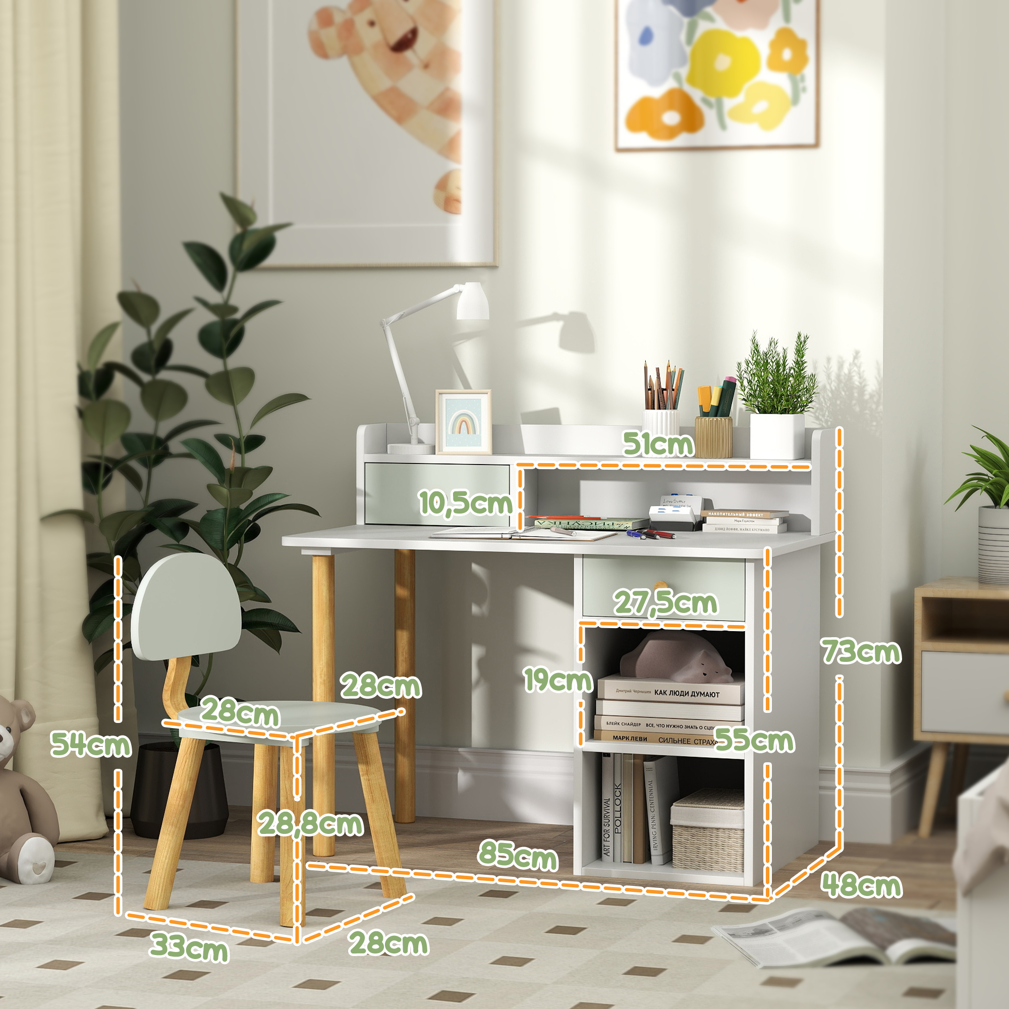 Un escritorio con cajones, sillas, plantas y decoraciones. Se muestran las dimensiones.