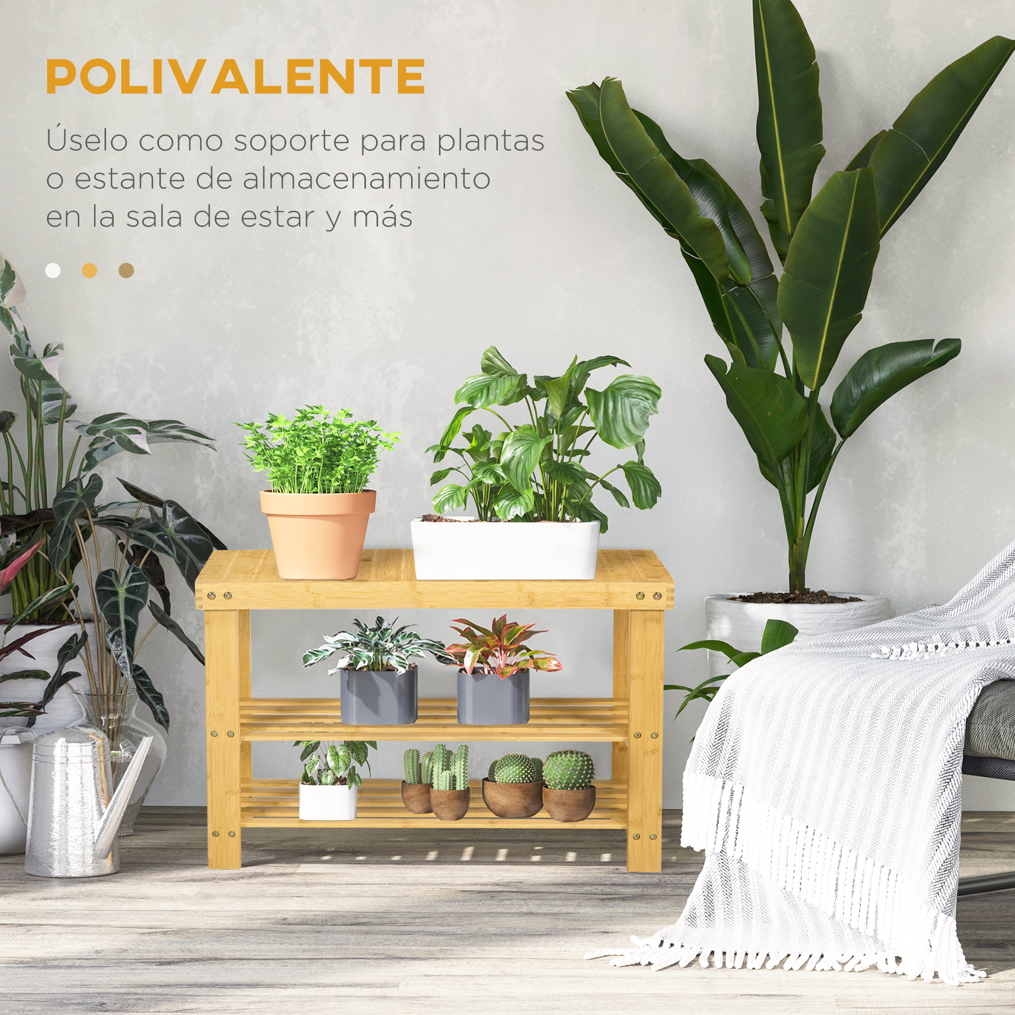 Un estante de madera con muchas plantas y una regadera.
