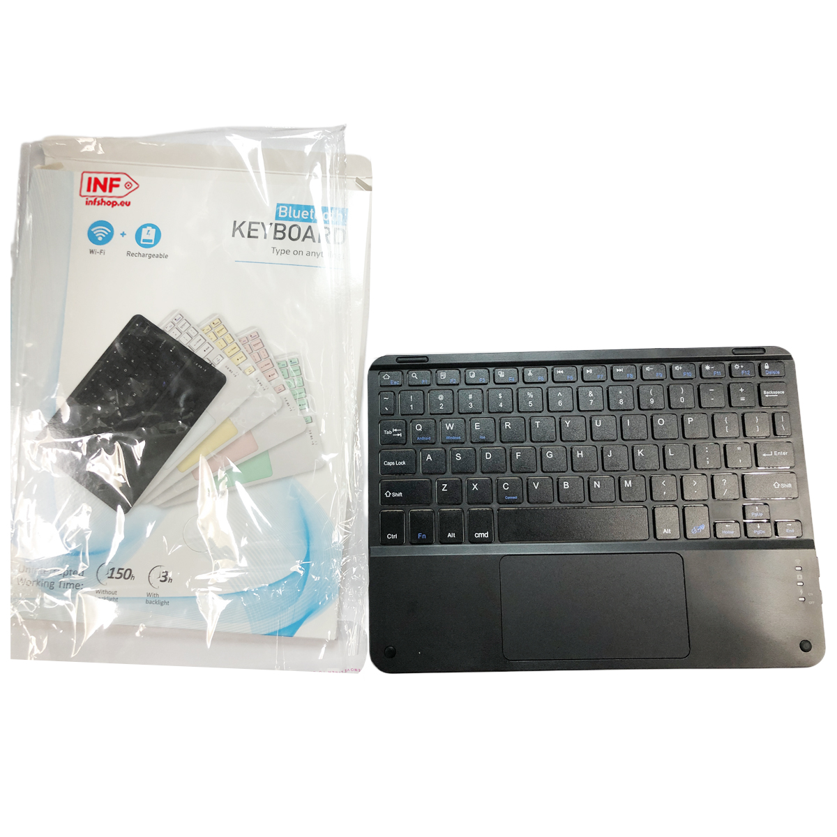 Schwarze Bluetooth-Tastatur mit Touchpad und Verpackung mit Aufklebern.