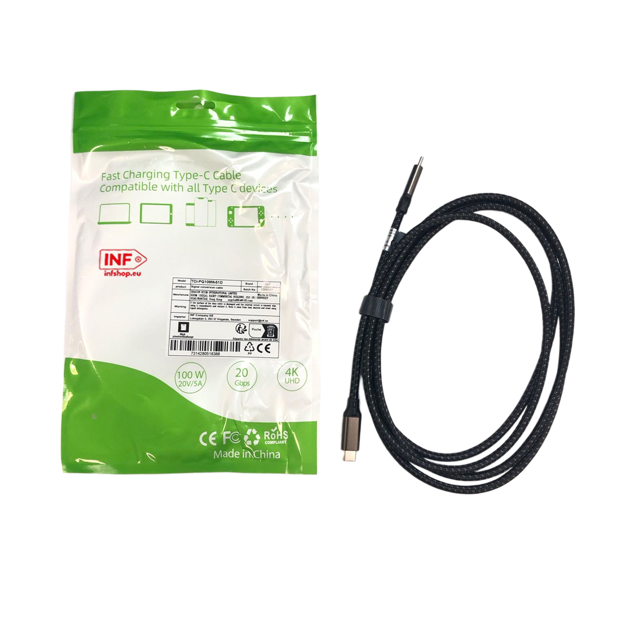 Verpackung eines schwarzen USB-C-Kabels mit silbernen und goldenen Anschlüssen.