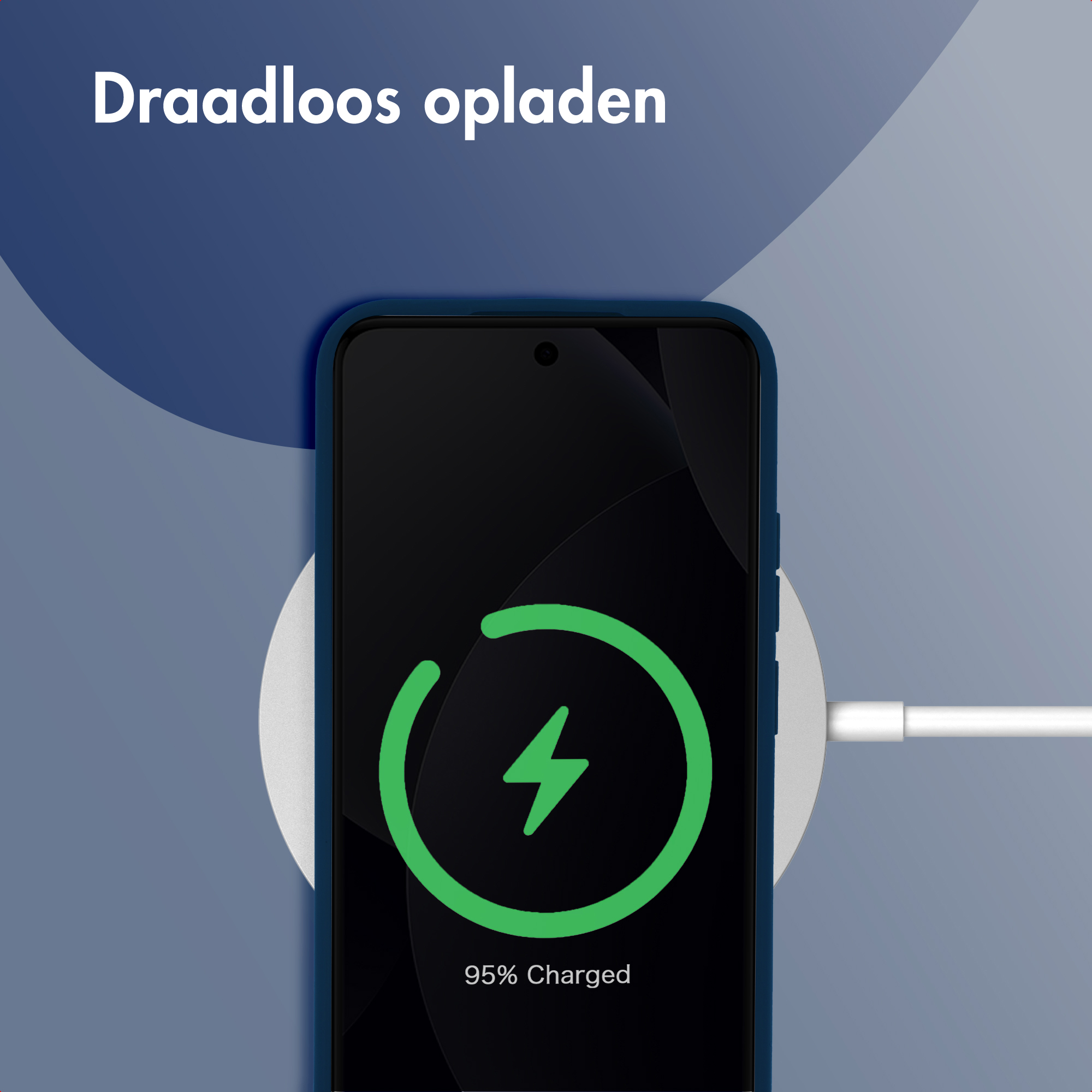 Een smartphone laadt draadloos op, 95% vol.