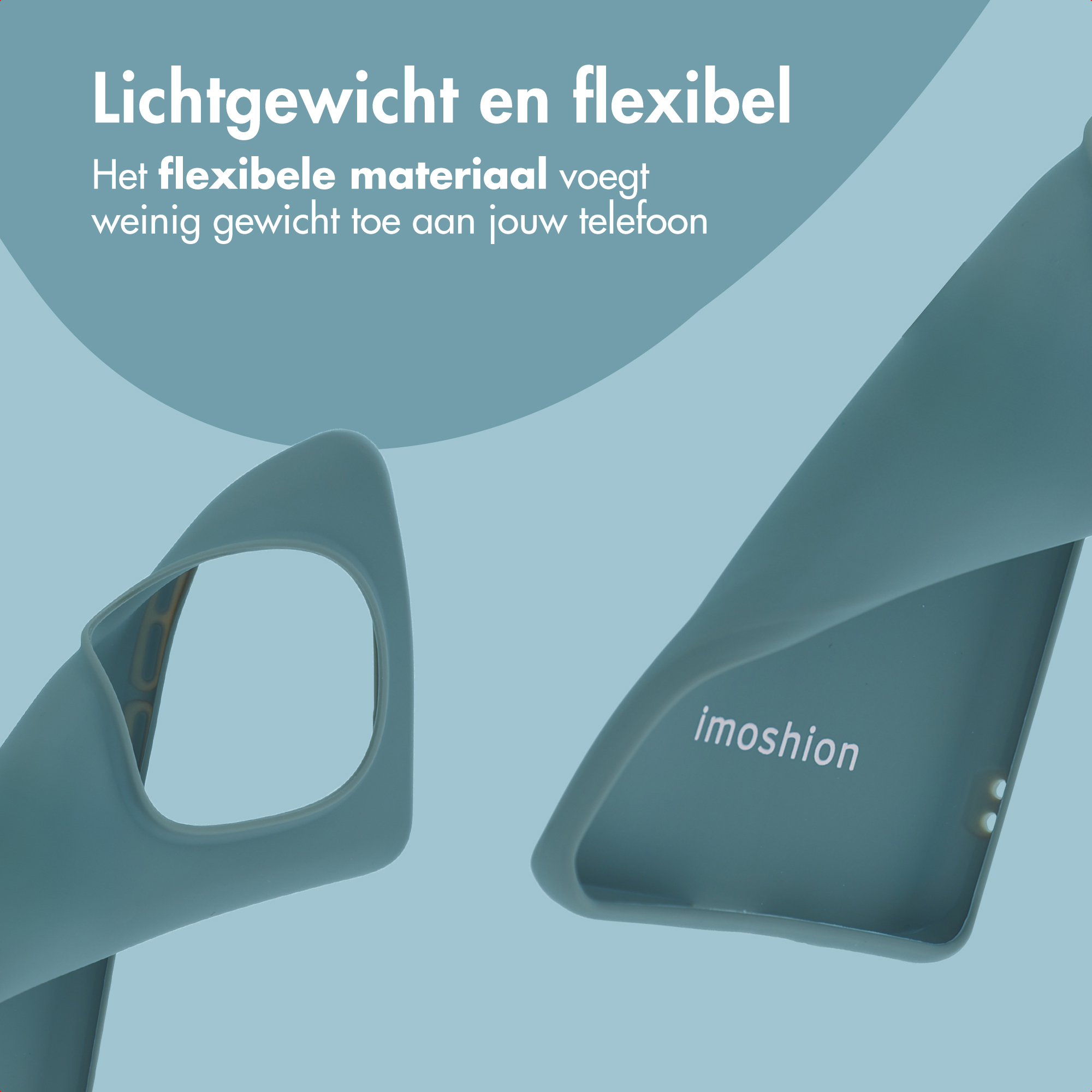 Deux coques de téléphone bleu sarcelle sur fond bleu clair.