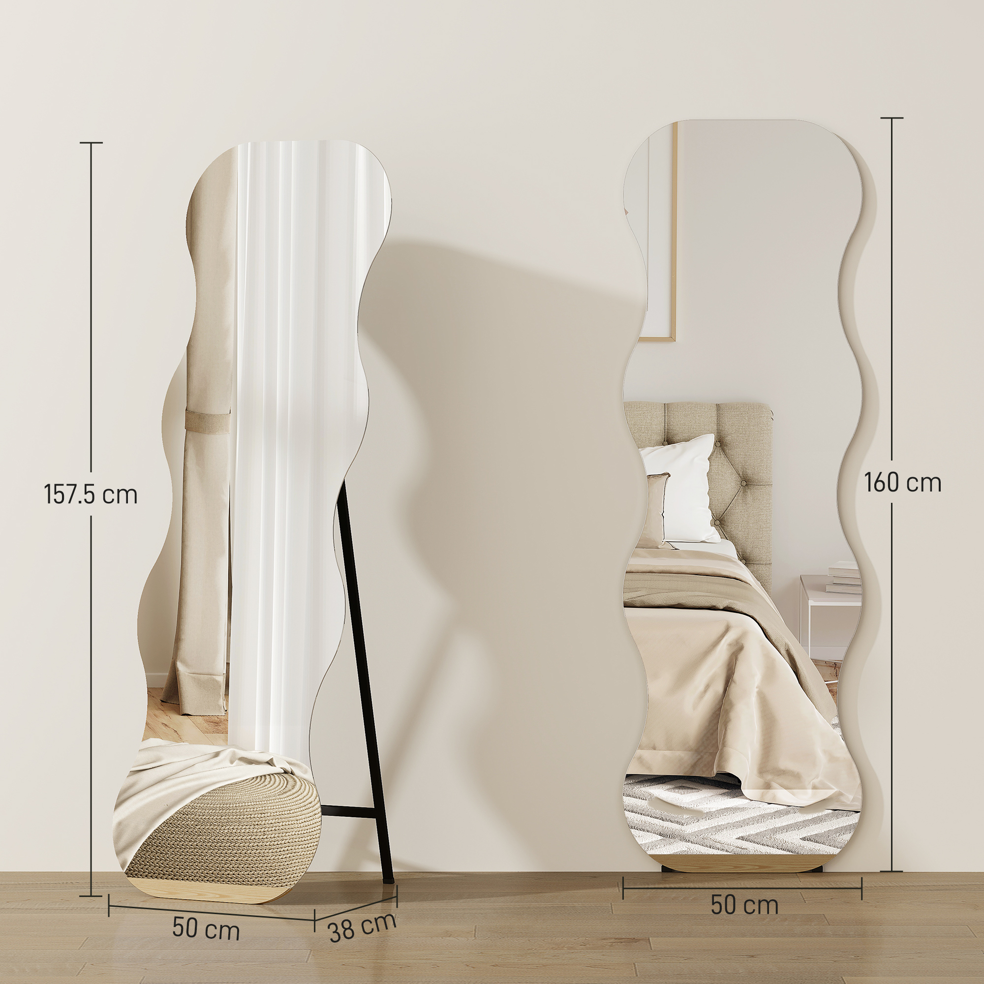 Dos espejos ondulados en una pared. Uno mide 157.5cm, refleja cortinas. El otro mide 160cm, refleja una cama.