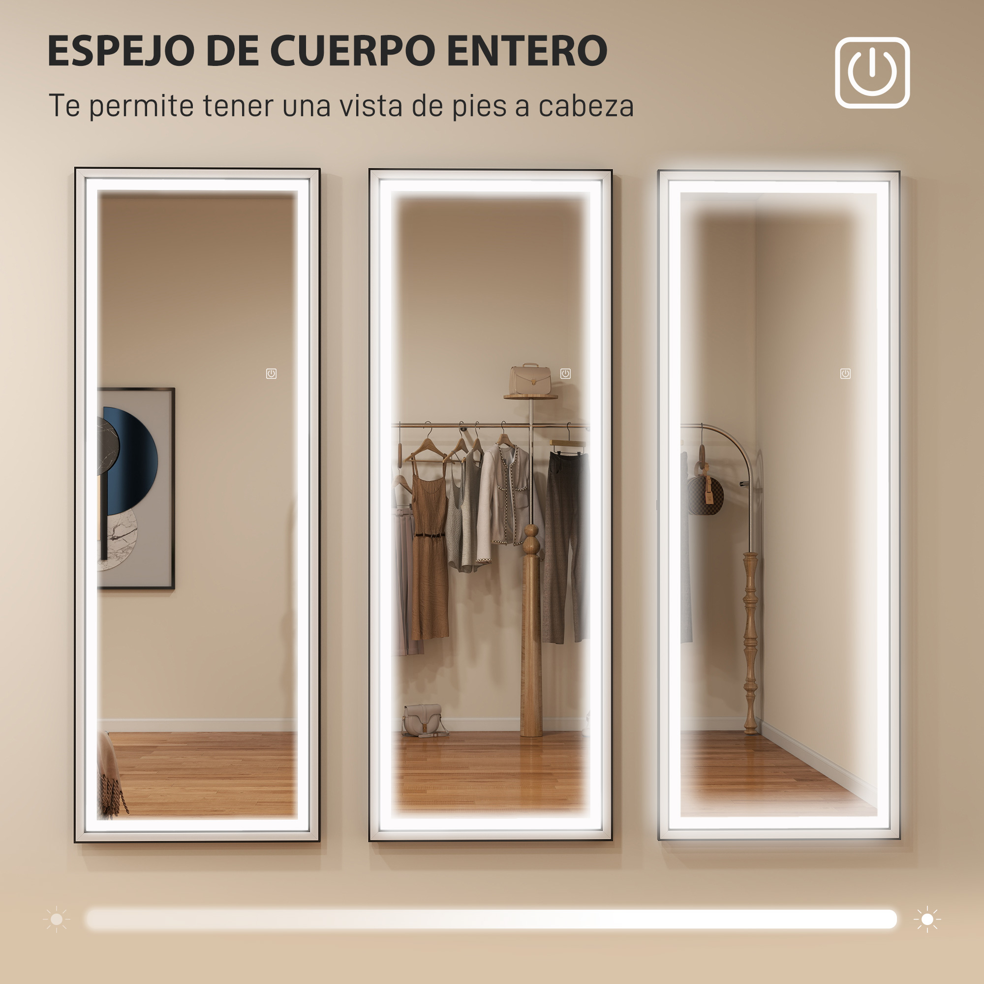 Tres espejos de cuerpo entero iluminados, uno muestra arte, los otros ropa.