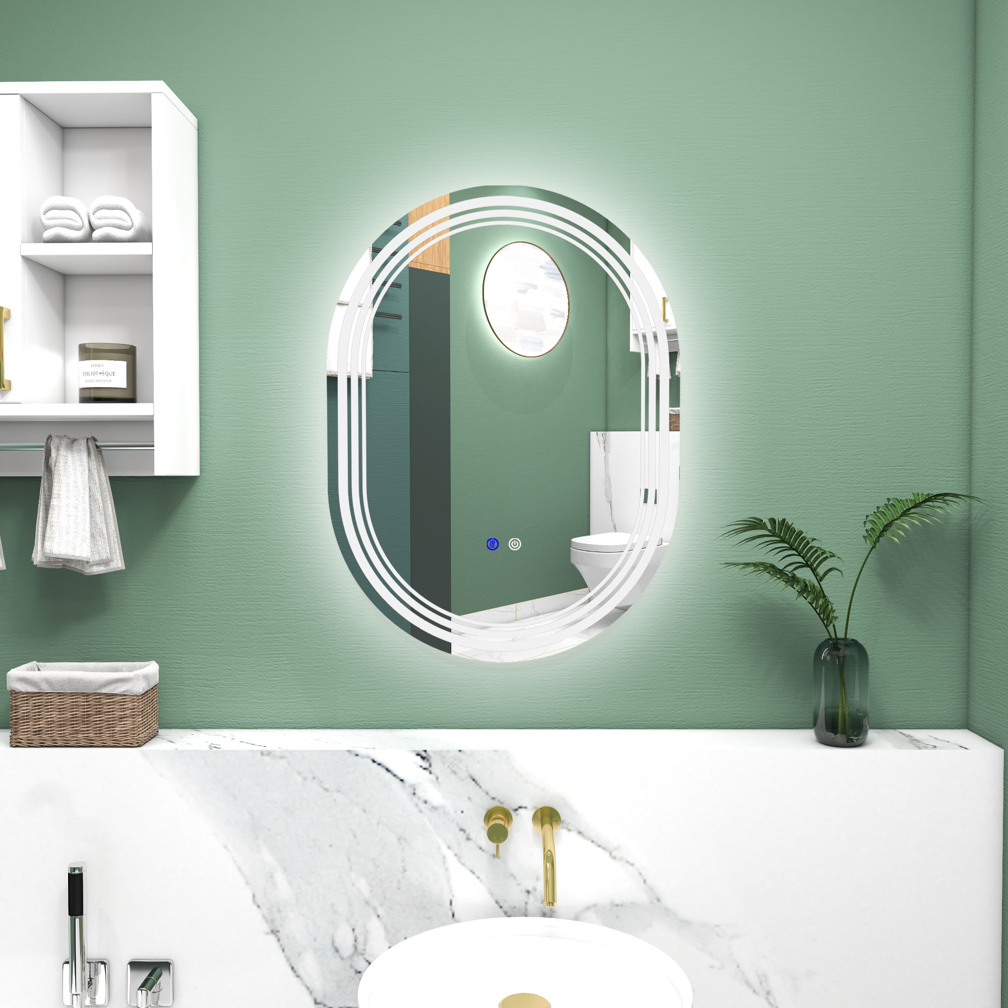 Un baño con tocador, espejo, inodoro y unidad de estantes.