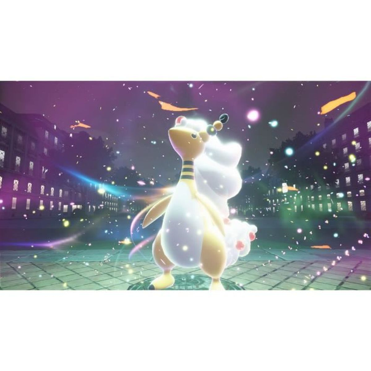 Żółto-biały Pokémon z puszystym białym ogonem stoi w nocnym mieście z latarniami.